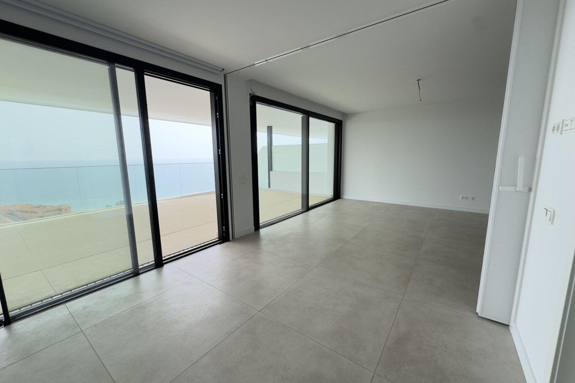 Resale - Apartment - Middle Floor Apartment - Fuengirola - Higueron