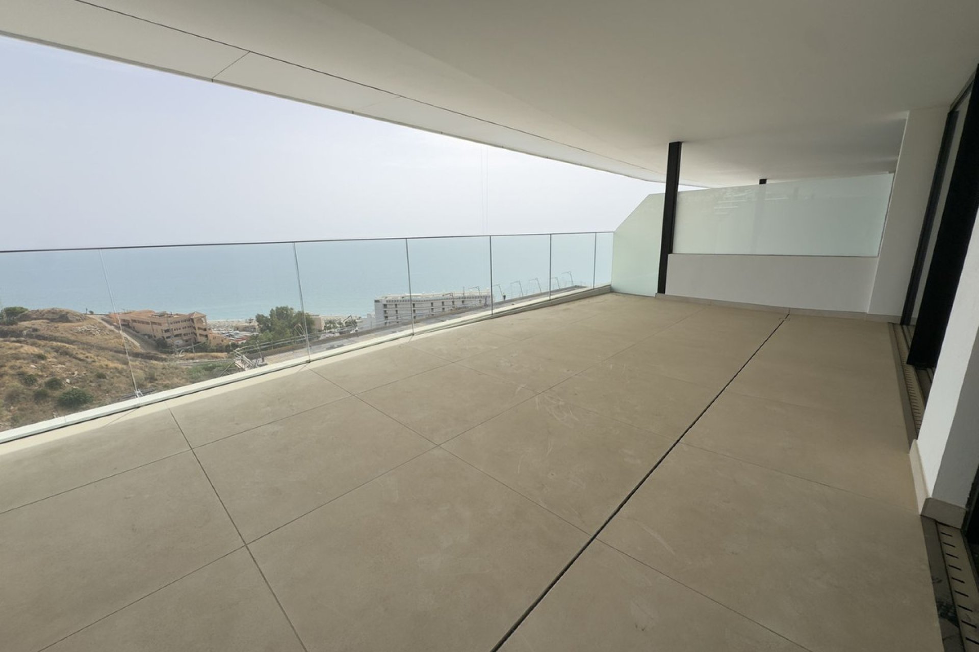 Resale - Apartment - Middle Floor Apartment - Fuengirola - Higueron