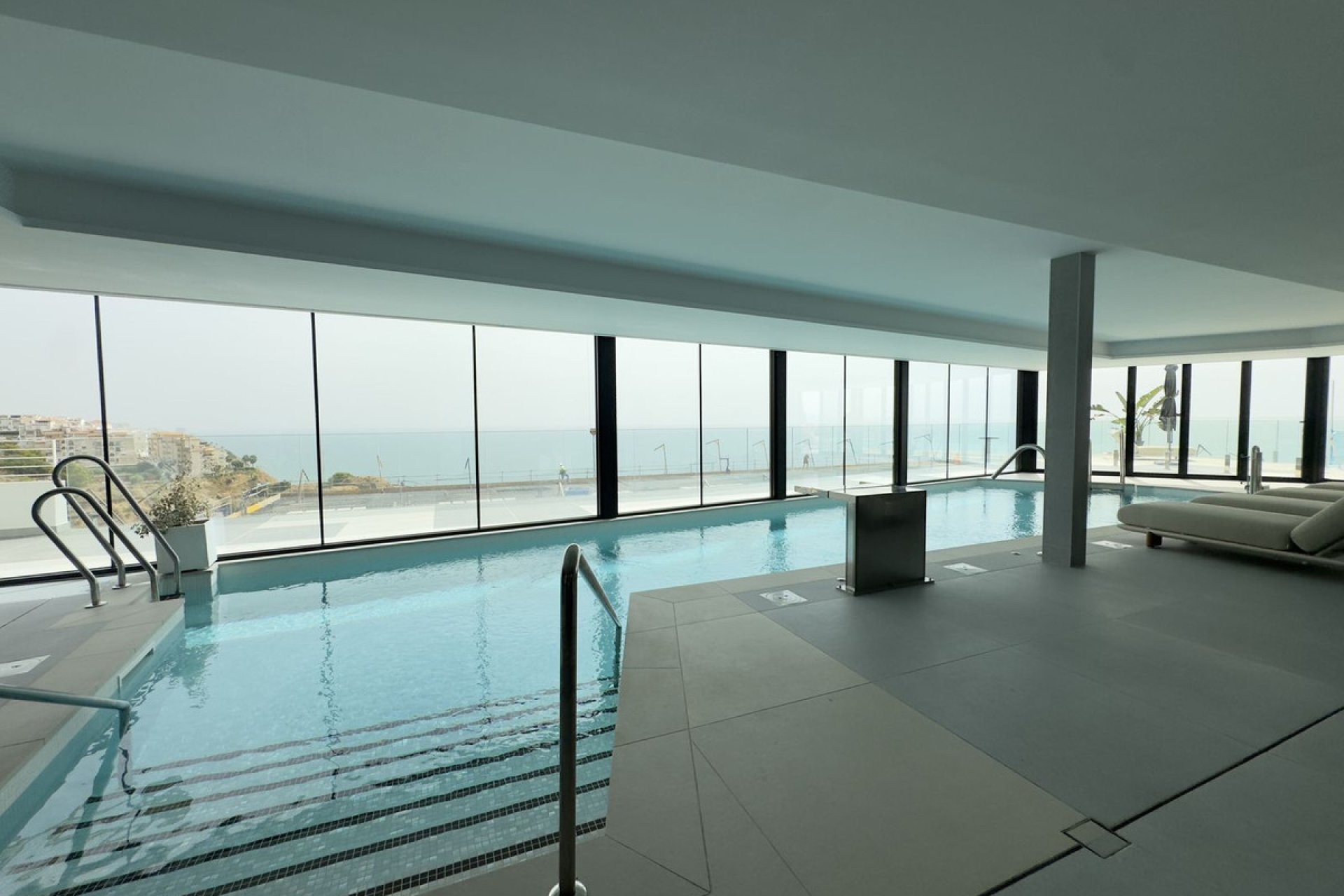 Resale - Apartment - Middle Floor Apartment - Fuengirola - Higueron