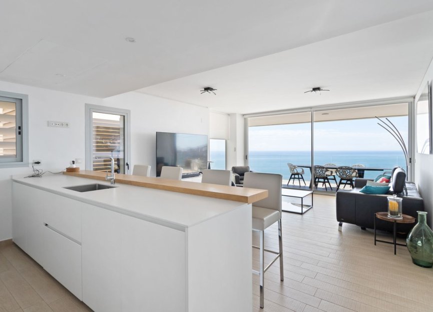 Resale - Apartment - Middle Floor Apartment - Fuengirola - Higueron