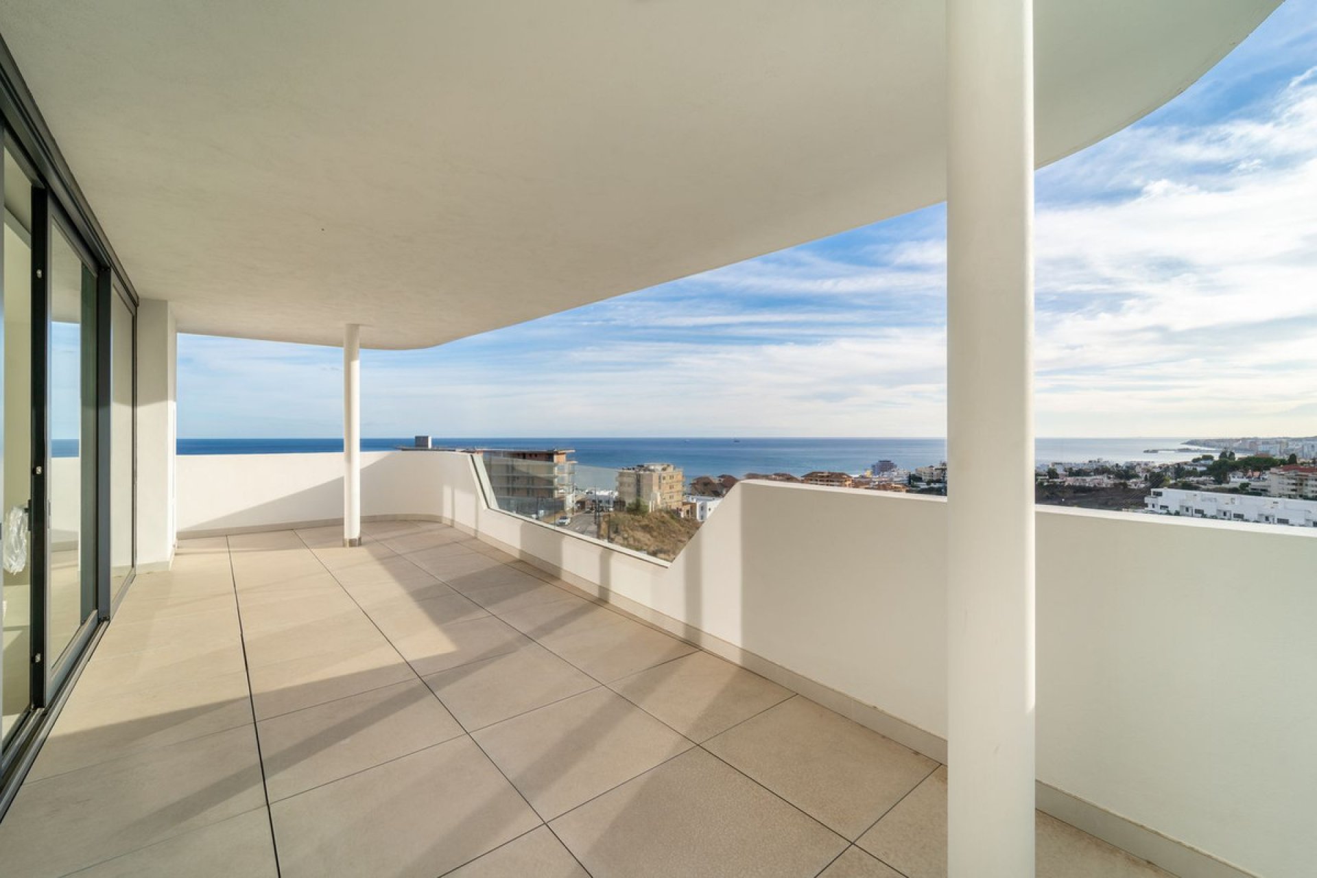 Resale - Apartment - Middle Floor Apartment - Fuengirola - Higueron