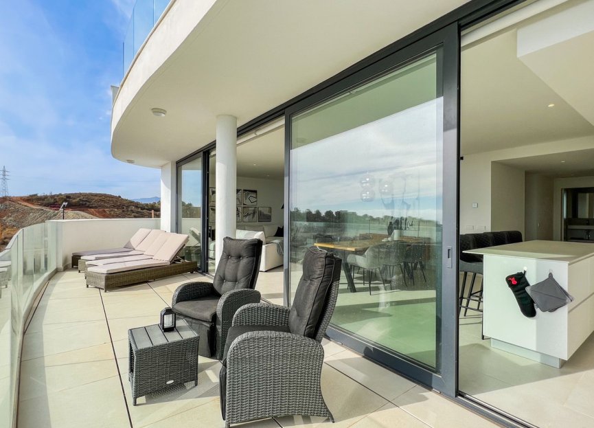 Resale - Apartment - Middle Floor Apartment - Fuengirola - Higueron