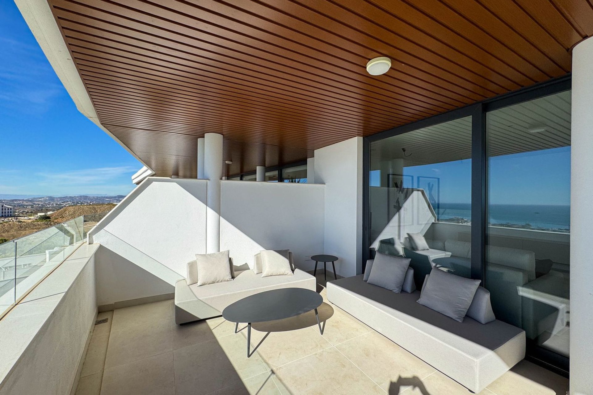 Resale - Apartment - Middle Floor Apartment - Fuengirola - Higueron