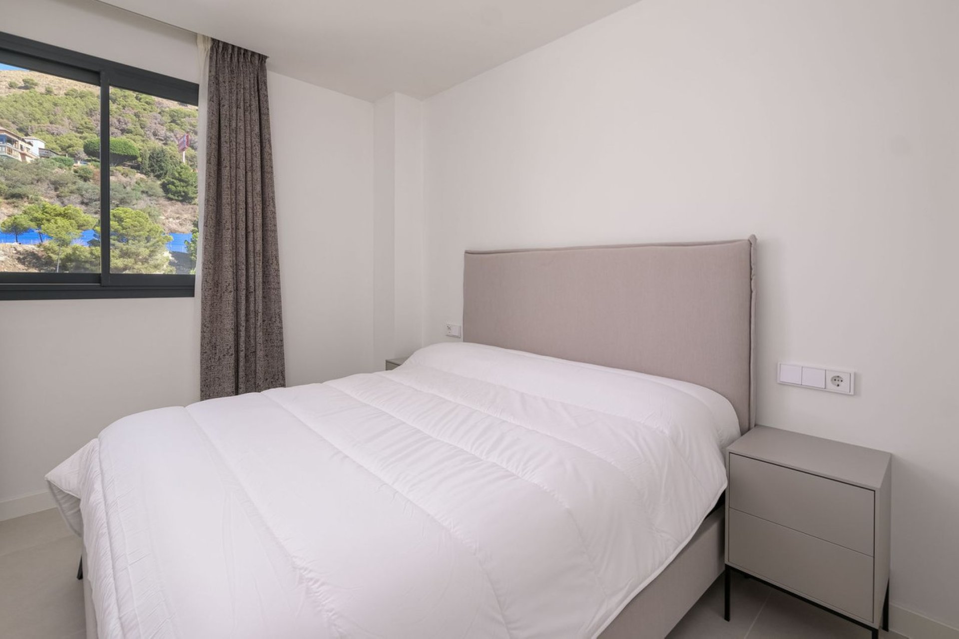 Resale - Apartment - Middle Floor Apartment - Fuengirola - Higueron