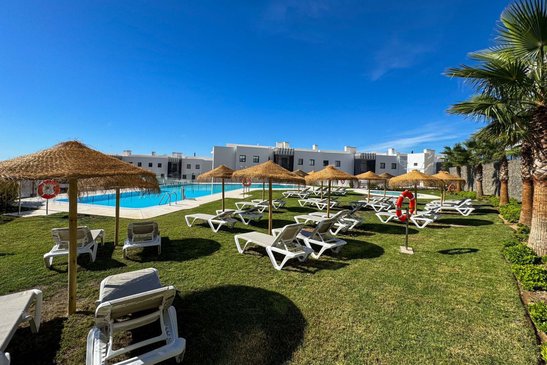 Resale - Apartment - Middle Floor Apartment - Fuengirola - Higueron