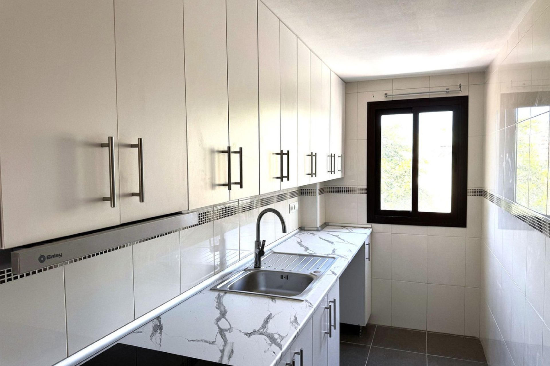 Resale - Apartment - Middle Floor Apartment - Fuengirola - Los Boliches