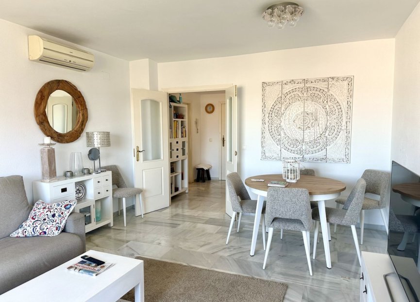 Resale - Apartment - Middle Floor Apartment - Fuengirola - Los Boliches