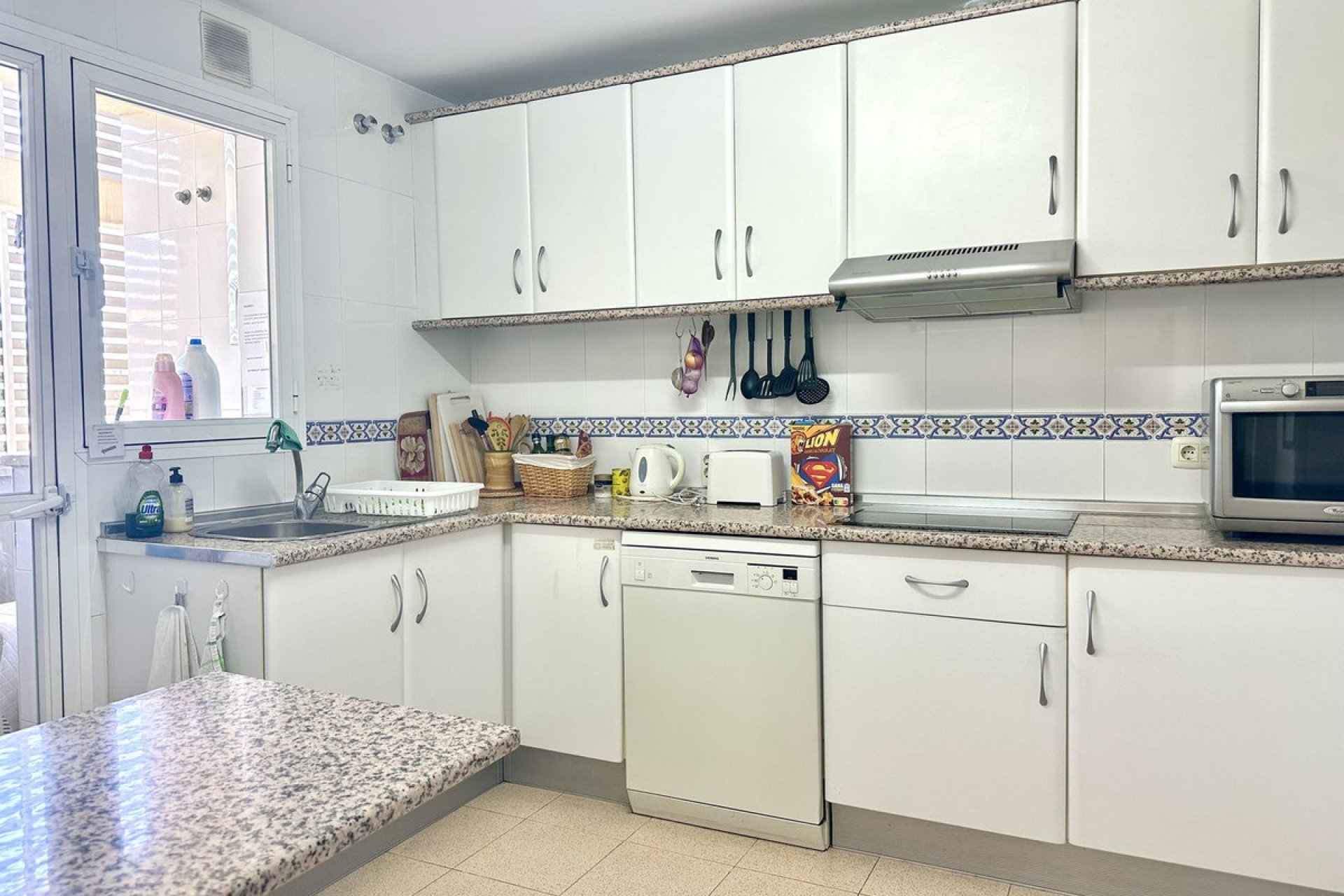 Resale - Apartment - Middle Floor Apartment - Fuengirola - Los Boliches