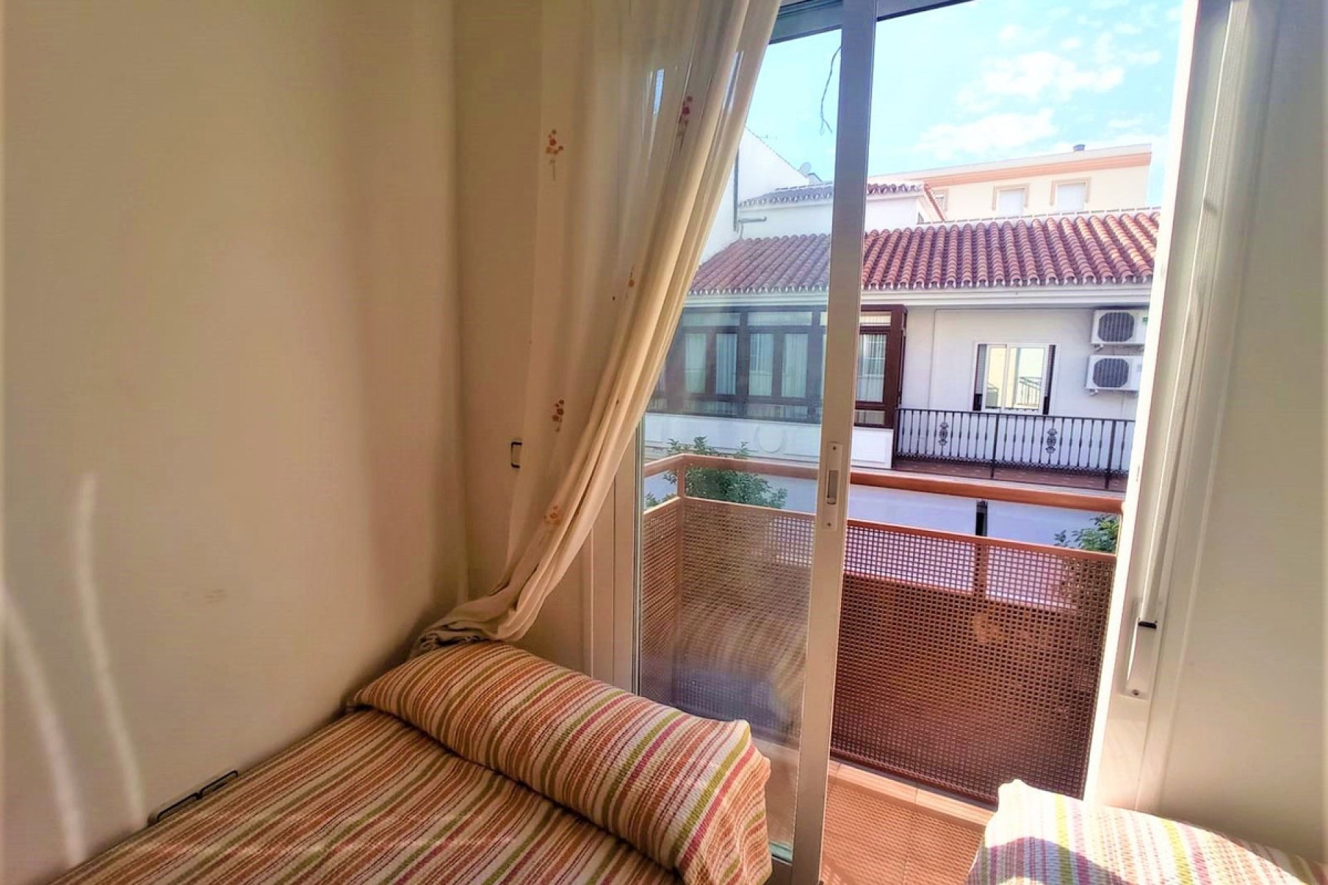 Resale - Apartment - Middle Floor Apartment - Fuengirola - Los Boliches