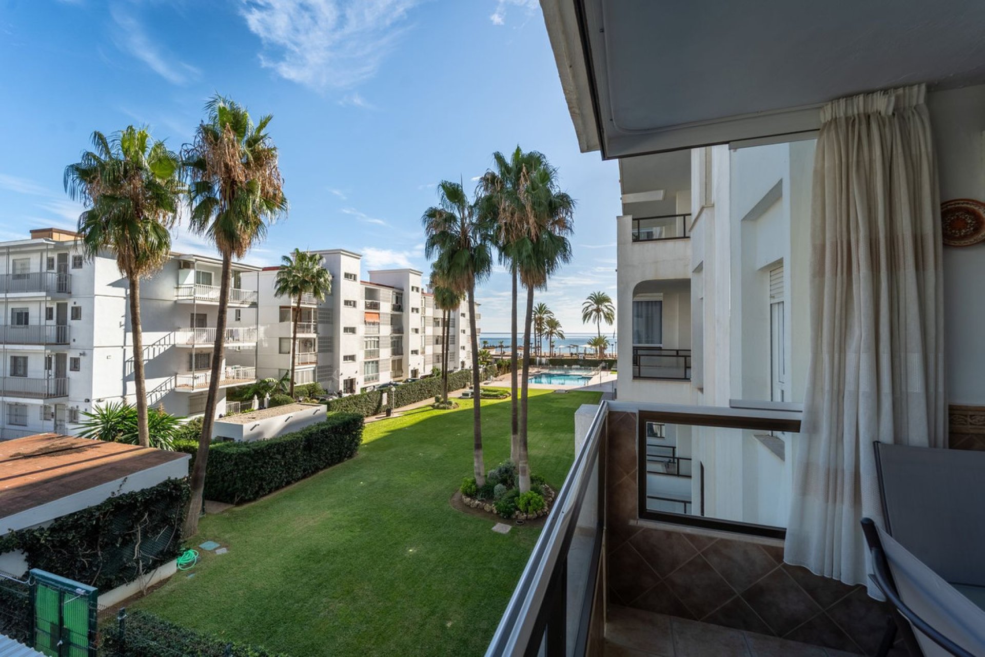 Resale - Apartment - Middle Floor Apartment - Fuengirola - Los Boliches