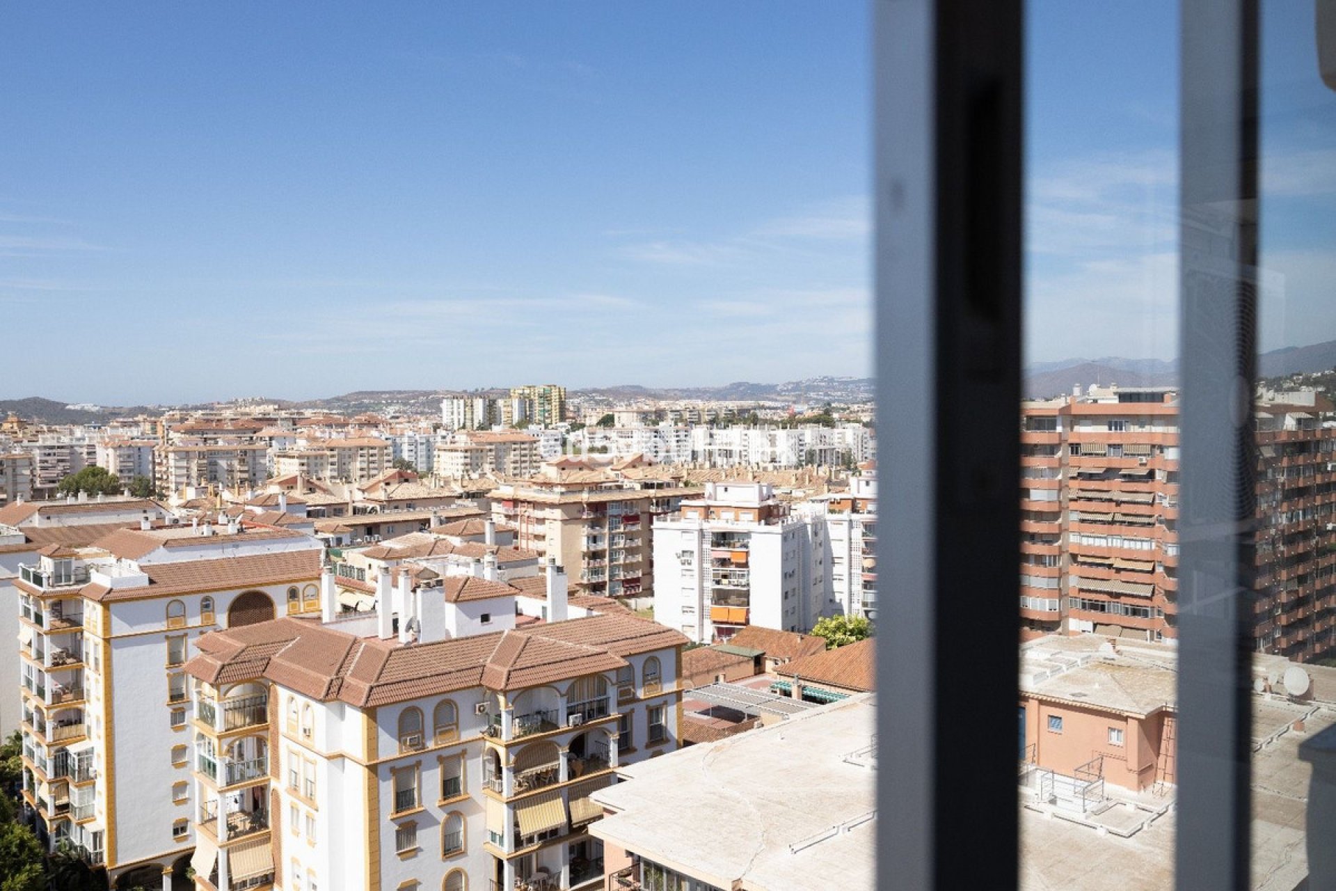 Resale - Apartment - Middle Floor Apartment - Fuengirola - Los Boliches