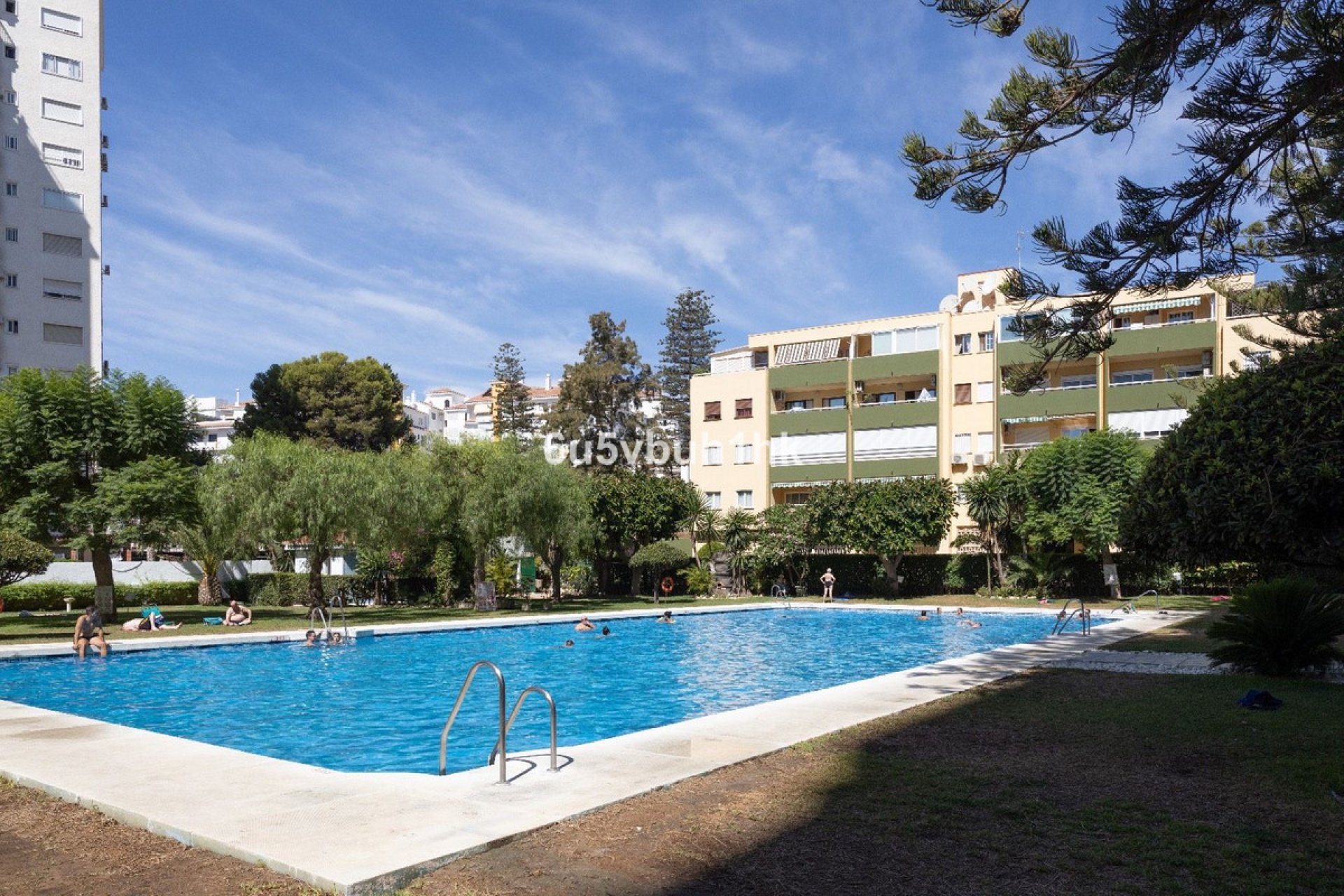 Resale - Apartment - Middle Floor Apartment - Fuengirola - Los Boliches