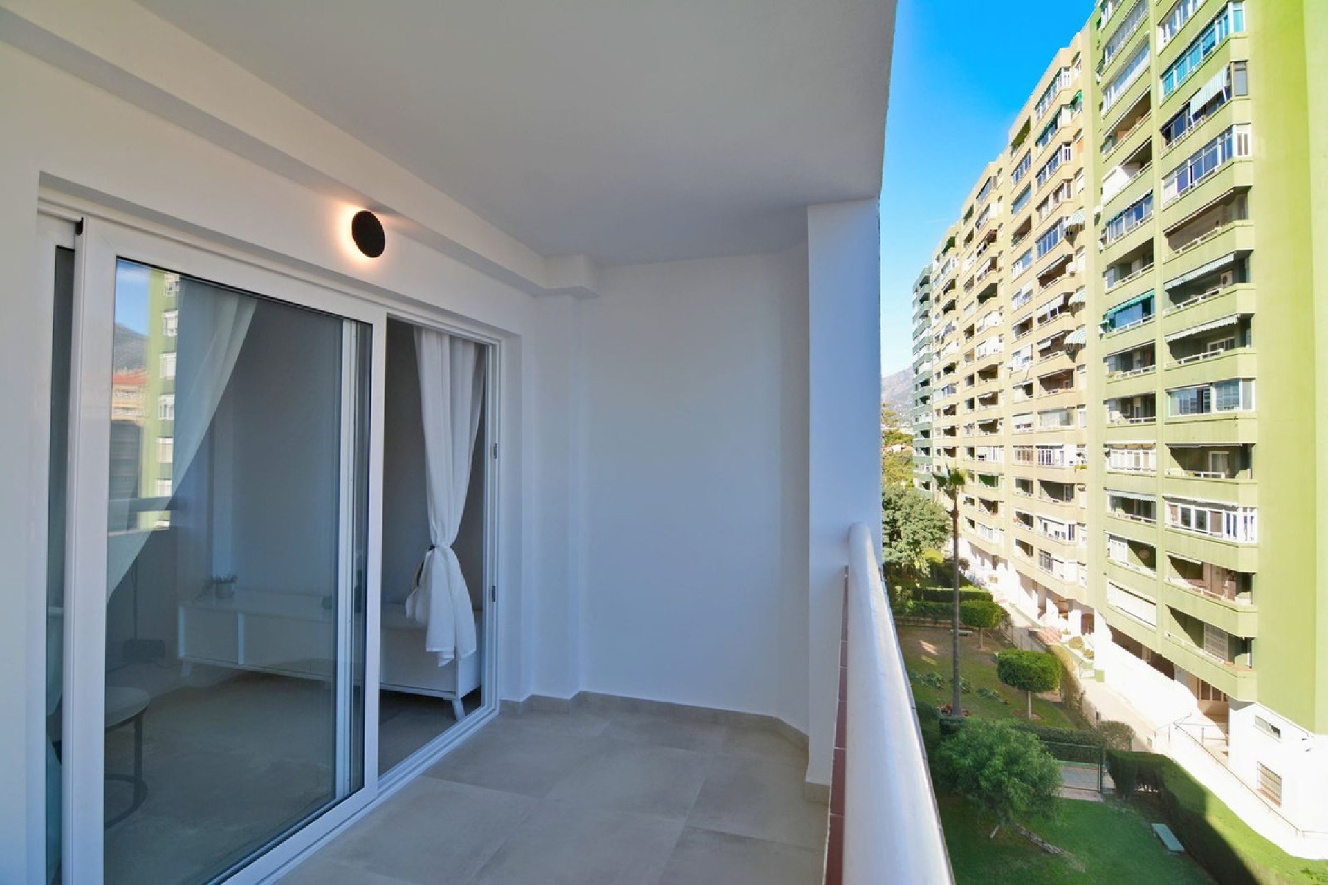 Resale - Apartment - Middle Floor Apartment - Fuengirola - Los Boliches