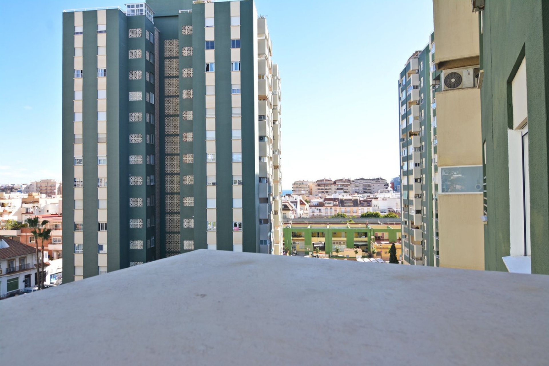 Resale - Apartment - Middle Floor Apartment - Fuengirola - Los Boliches