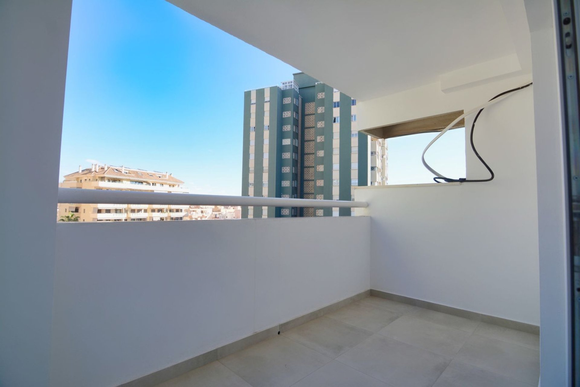 Resale - Apartment - Middle Floor Apartment - Fuengirola - Los Boliches