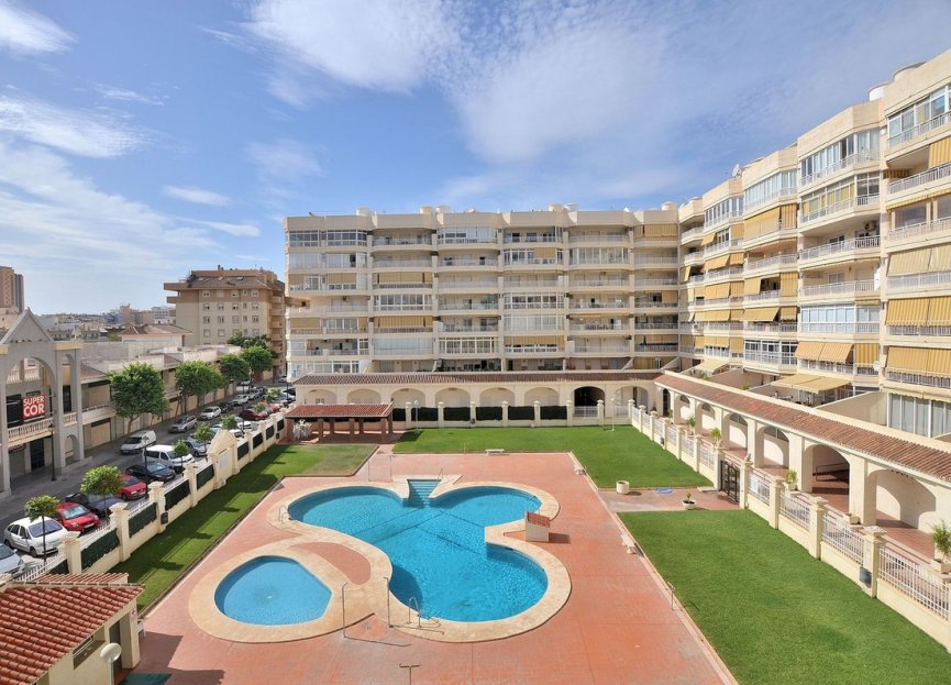 Resale - Apartment - Middle Floor Apartment - Fuengirola - Los Boliches