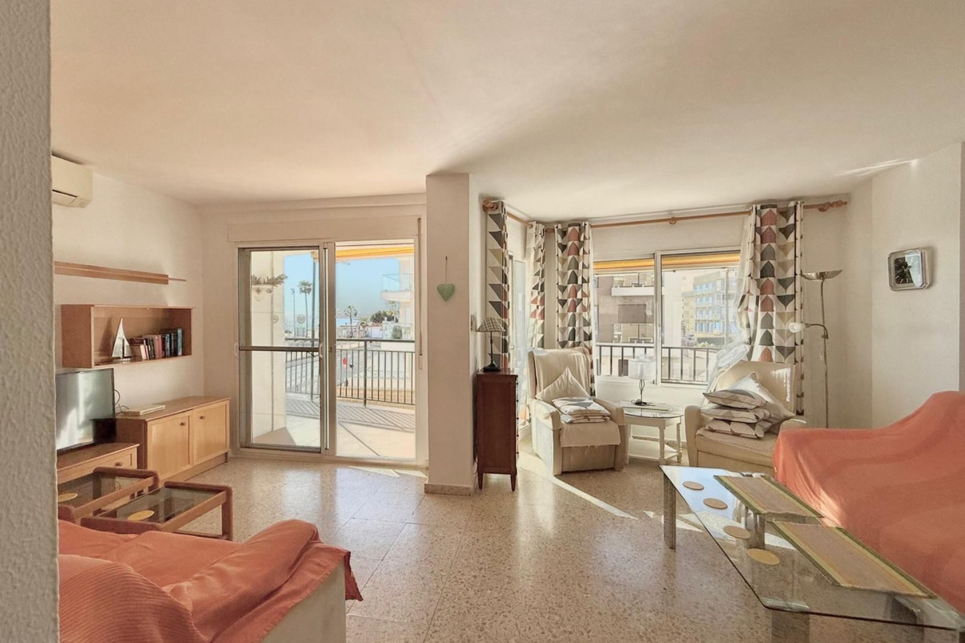 Resale - Apartment - Middle Floor Apartment - Fuengirola - Los Boliches