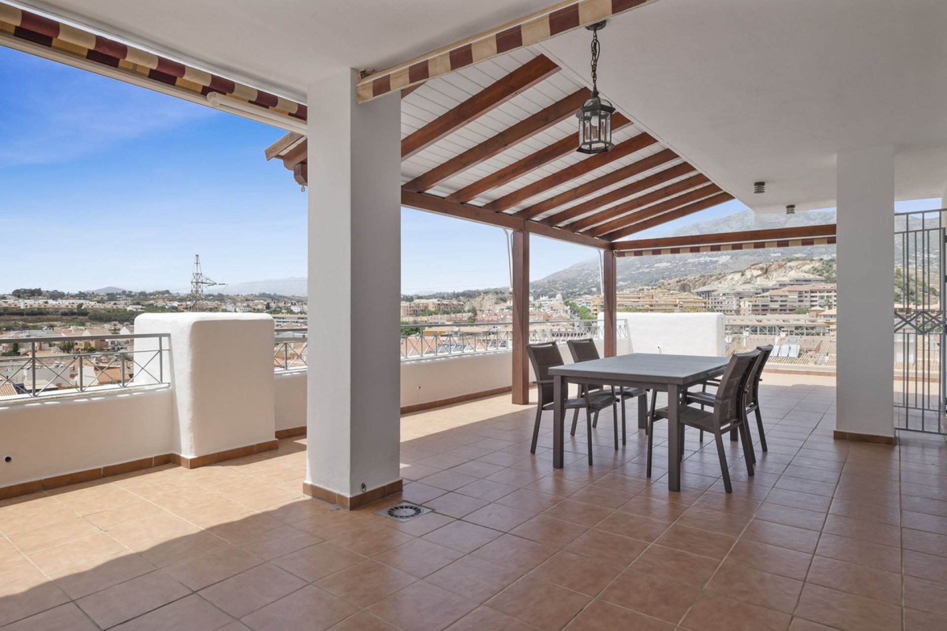 Resale - Apartment - Middle Floor Apartment - Fuengirola - Los Pacos