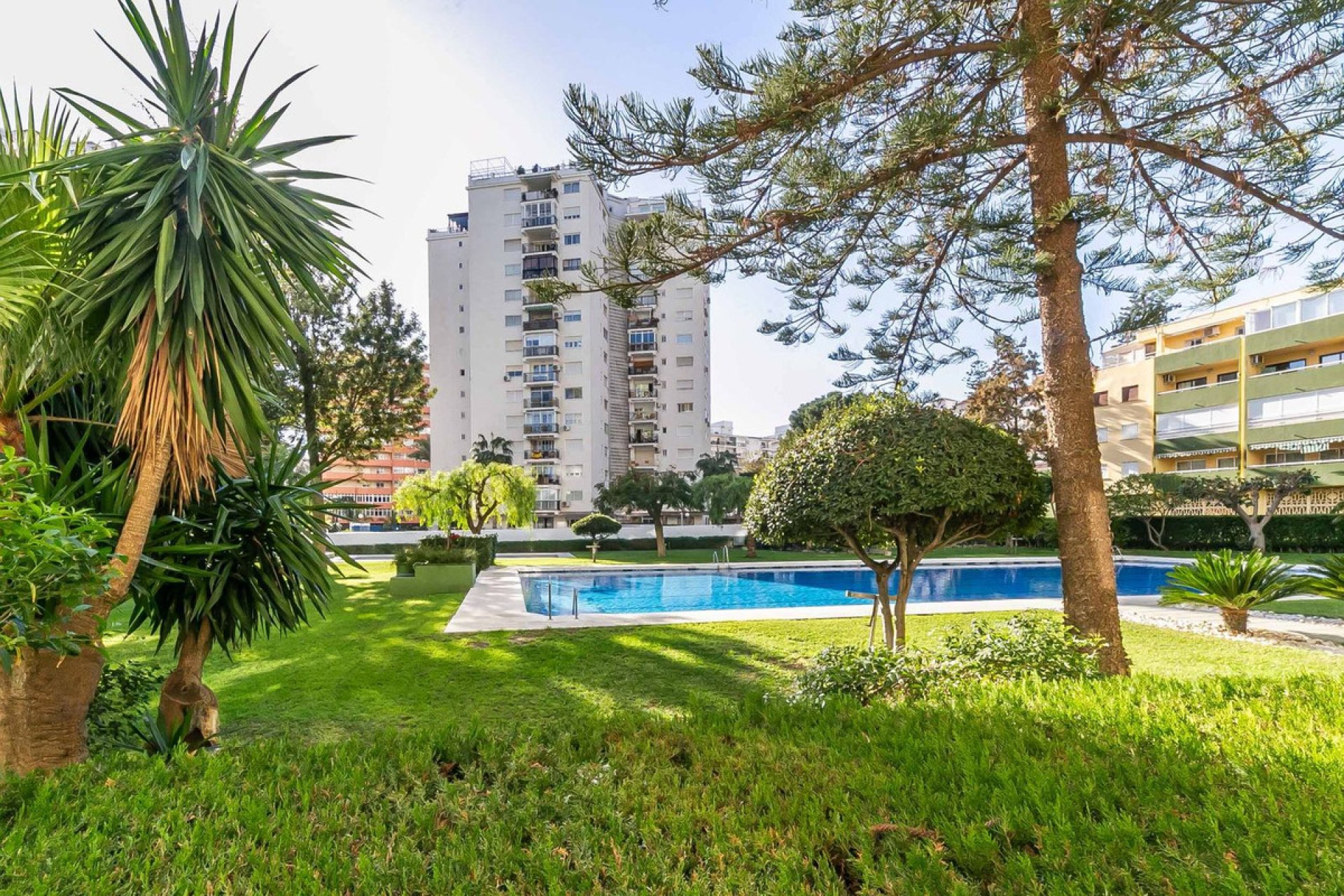 Resale - Apartment - Middle Floor Apartment - Fuengirola - Santa Fe de los Boliches