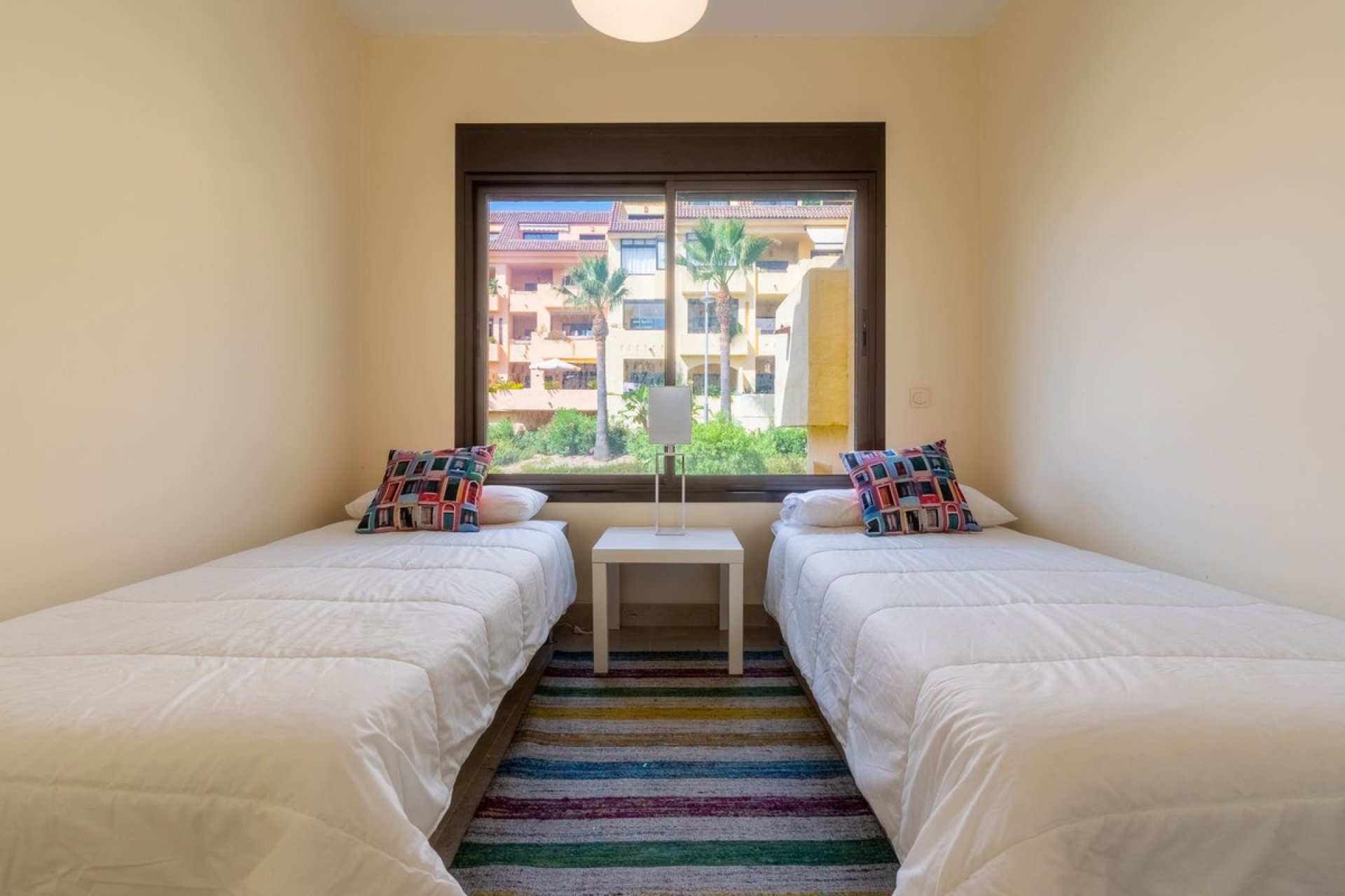 Resale - Apartment - Middle Floor Apartment - Manilva - La Duquesa