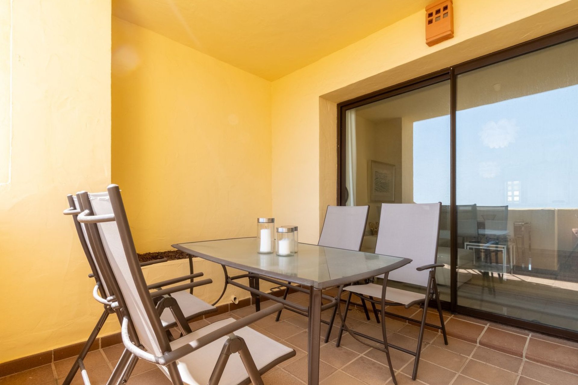 Resale - Apartment - Middle Floor Apartment - Manilva - La Duquesa