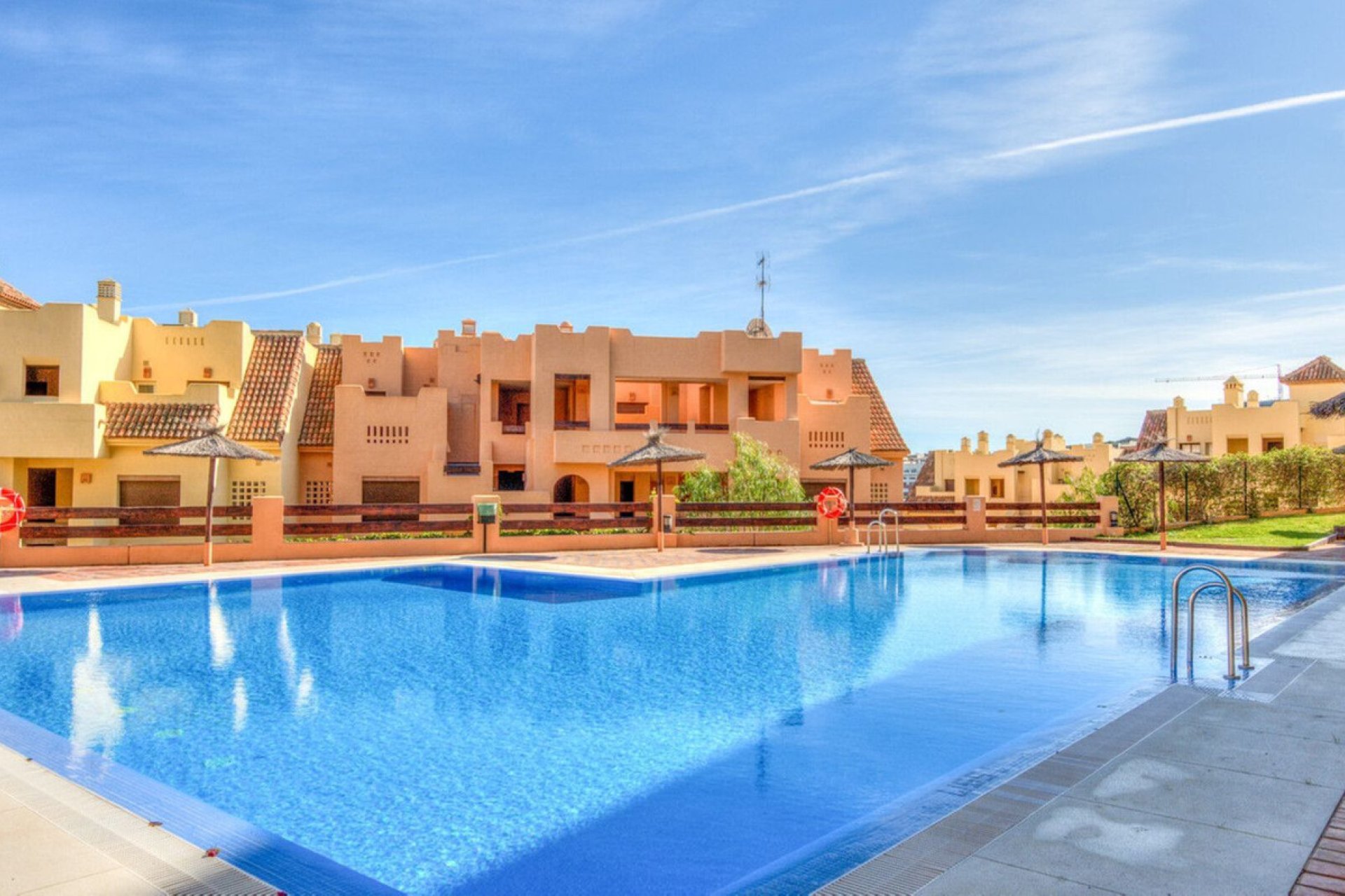 Resale - Apartment - Middle Floor Apartment - Manilva - La Duquesa