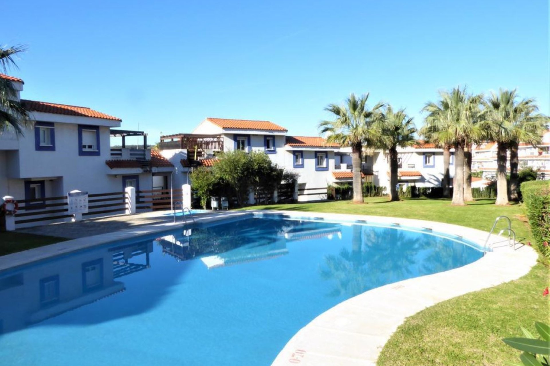 Resale - Apartment - Middle Floor Apartment - Manilva - La Duquesa