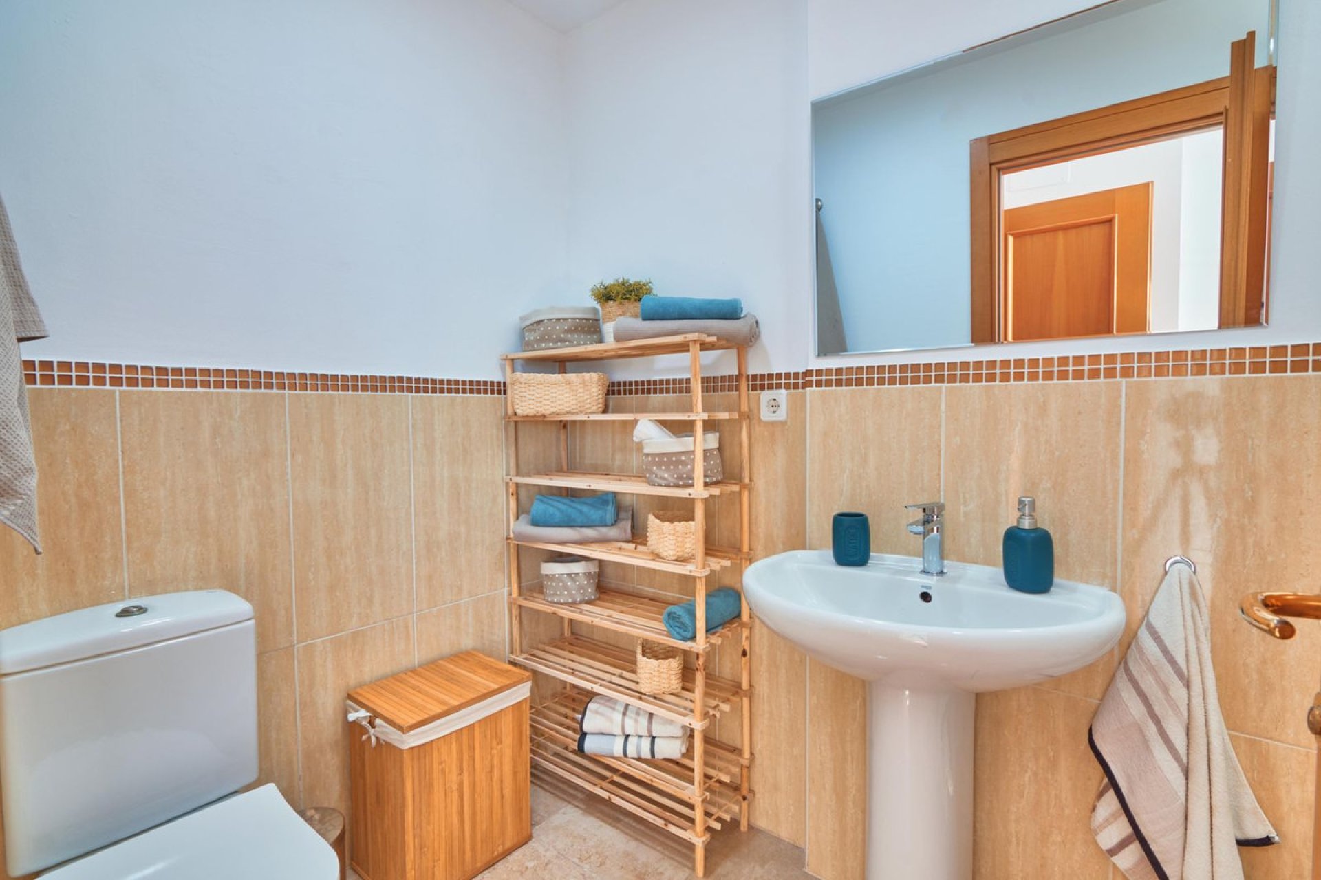 Resale - Apartment - Middle Floor Apartment - Manilva - La Duquesa