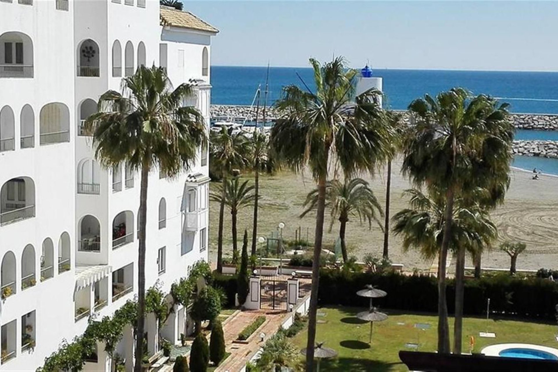 Resale - Apartment - Middle Floor Apartment - Manilva - La Duquesa