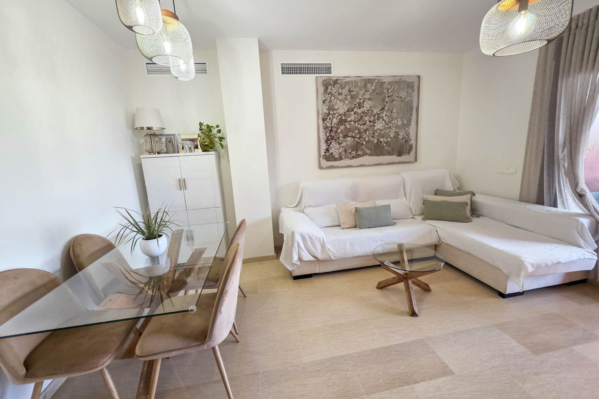 Resale - Apartment - Middle Floor Apartment - Manilva - La Duquesa