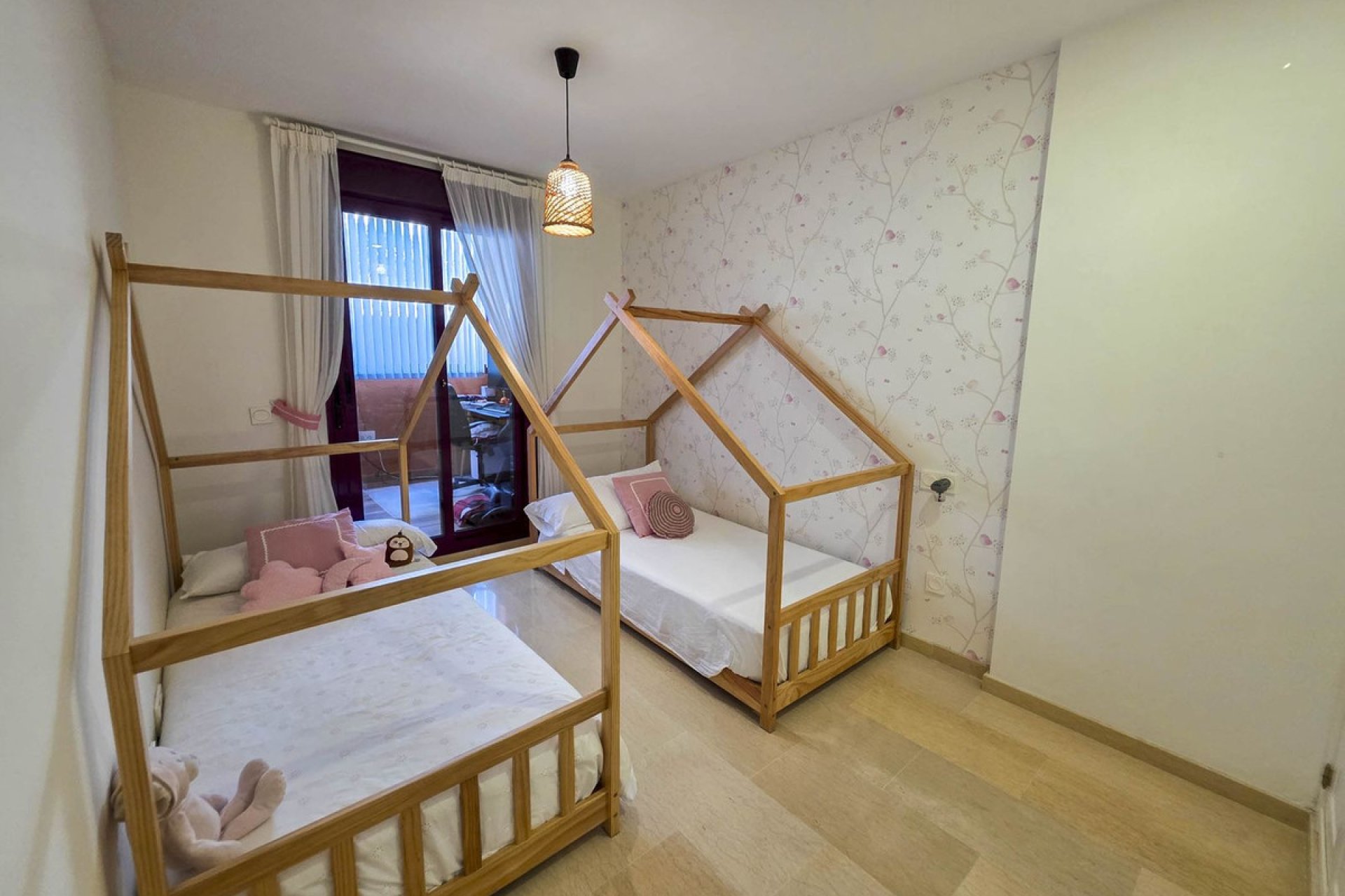 Resale - Apartment - Middle Floor Apartment - Manilva - La Duquesa