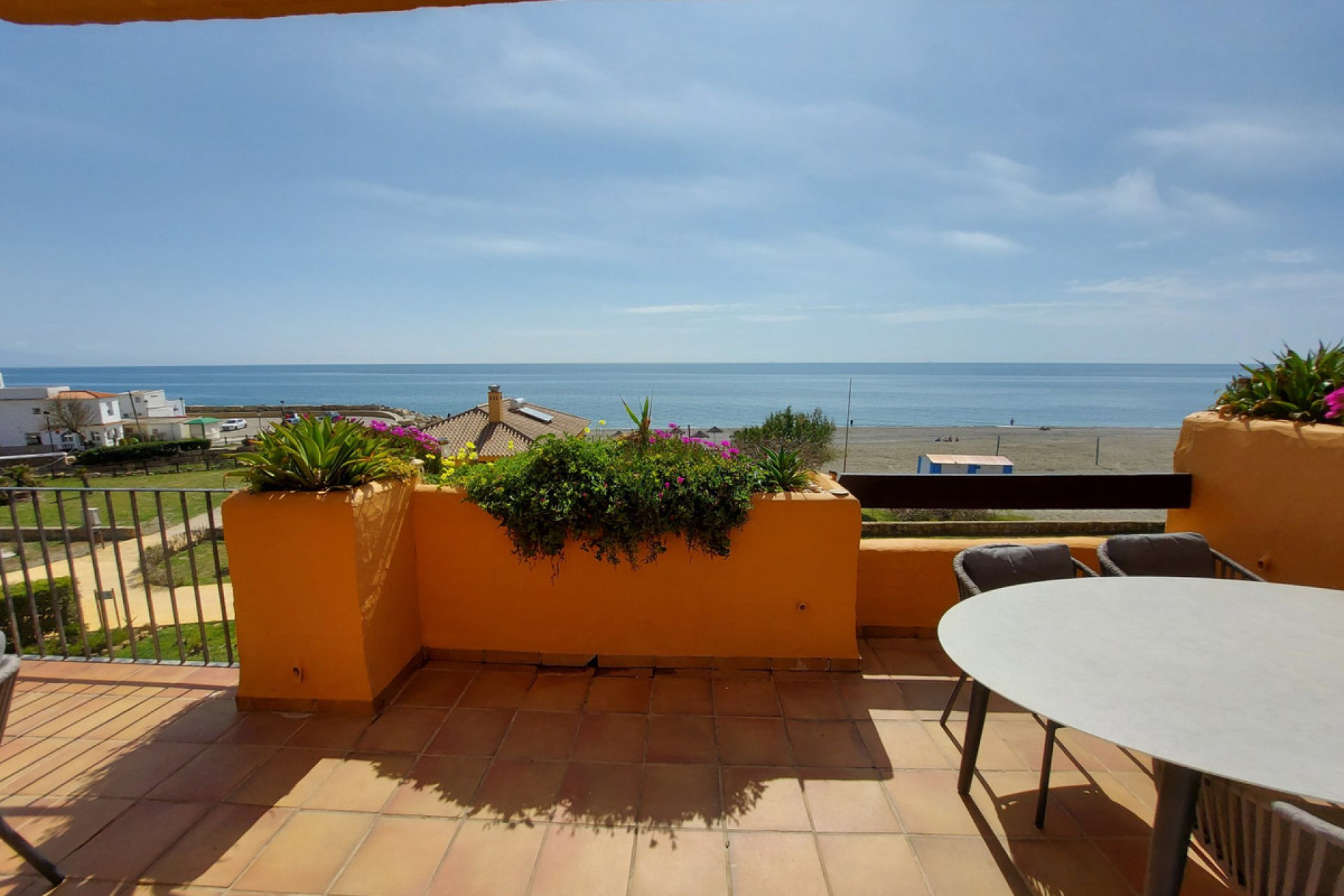 Resale - Apartment - Middle Floor Apartment - Manilva - La Duquesa