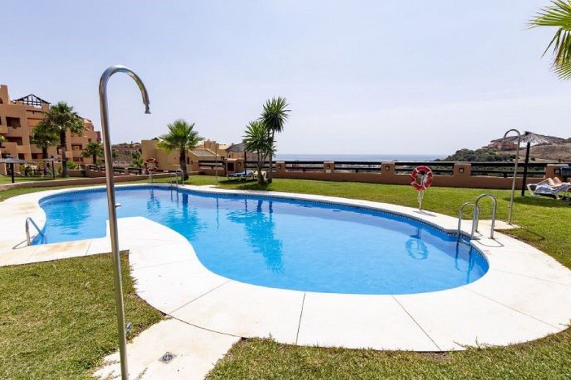 Resale - Apartment - Middle Floor Apartment - Manilva - La Duquesa