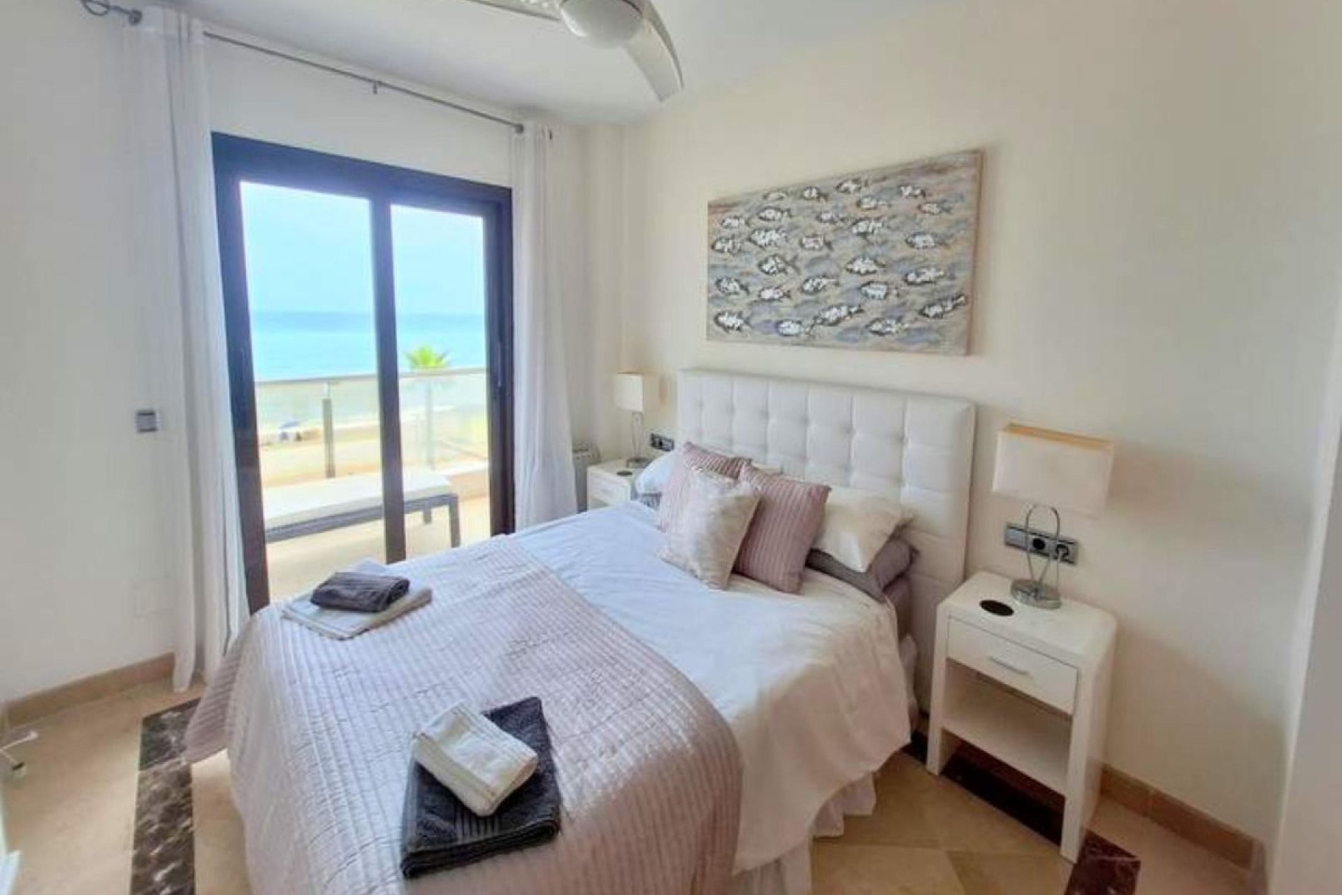 Resale - Apartment - Middle Floor Apartment - Manilva - La Duquesa