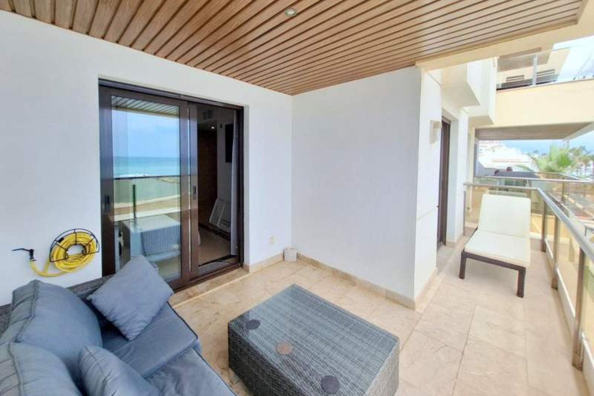 Resale - Apartment - Middle Floor Apartment - Manilva - La Duquesa