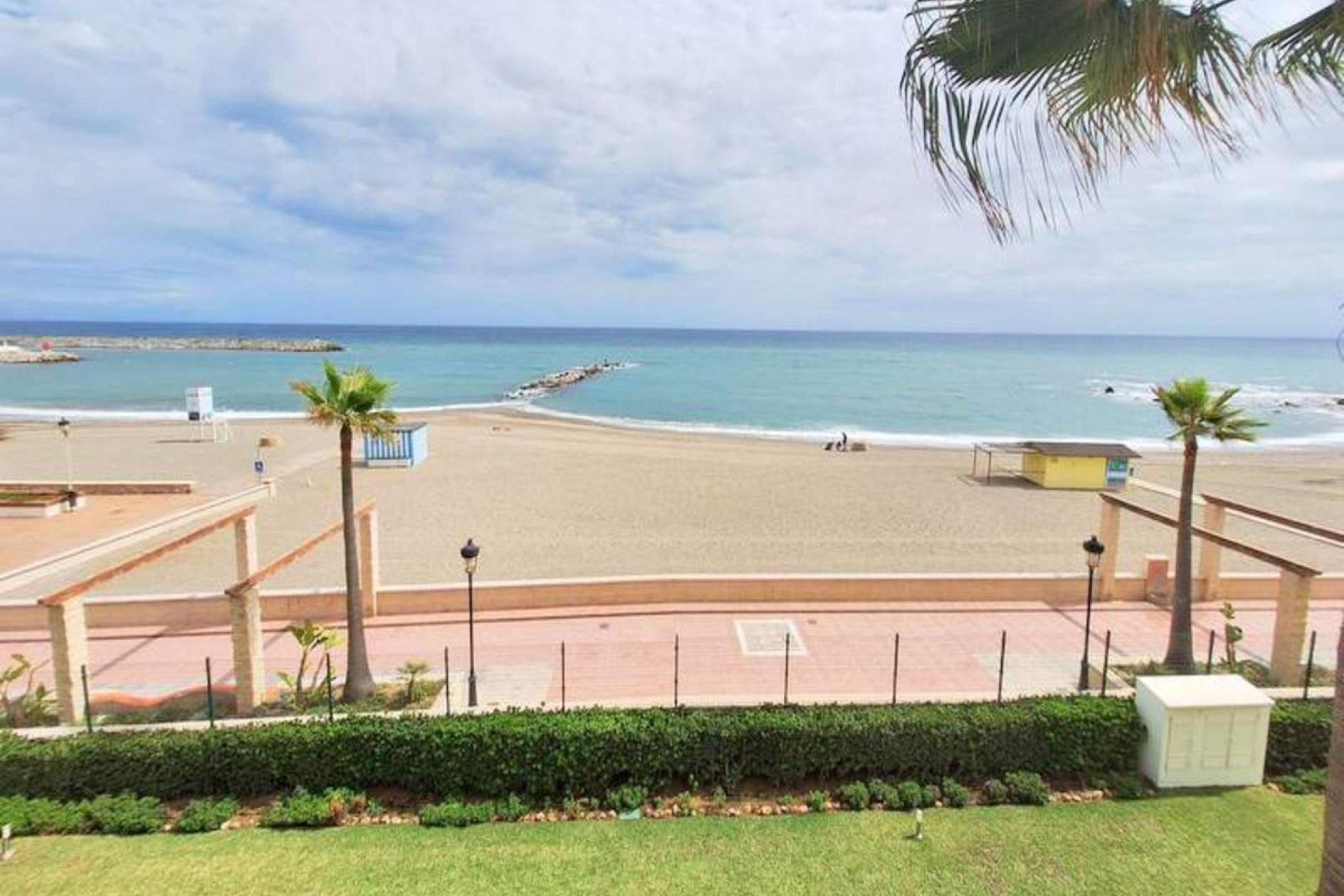 Resale - Apartment - Middle Floor Apartment - Manilva - La Duquesa