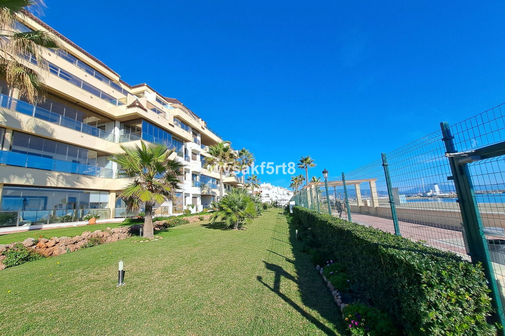 Resale - Apartment - Middle Floor Apartment - Manilva - La Duquesa