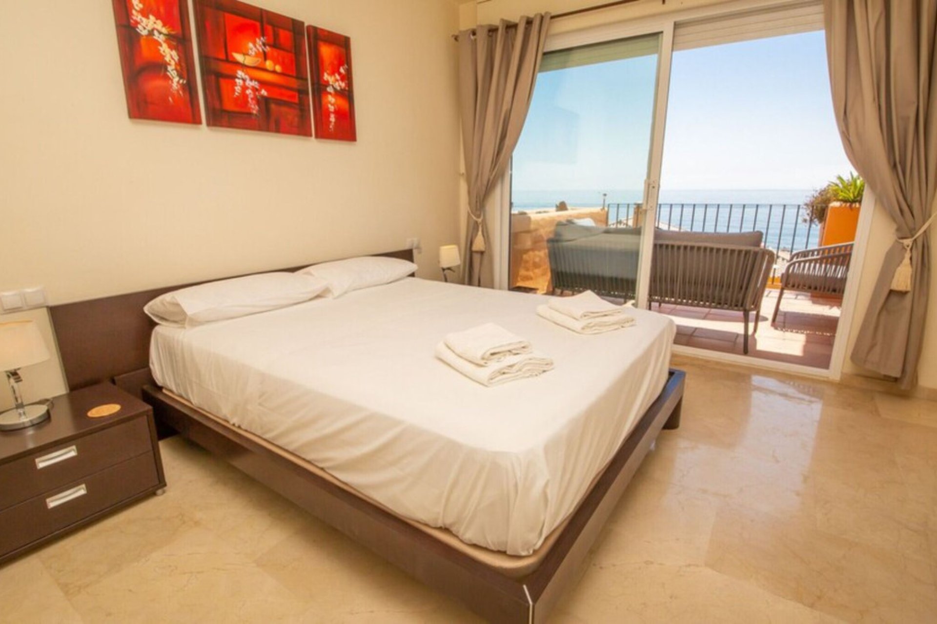 Resale - Apartment - Middle Floor Apartment - Manilva - La Duquesa