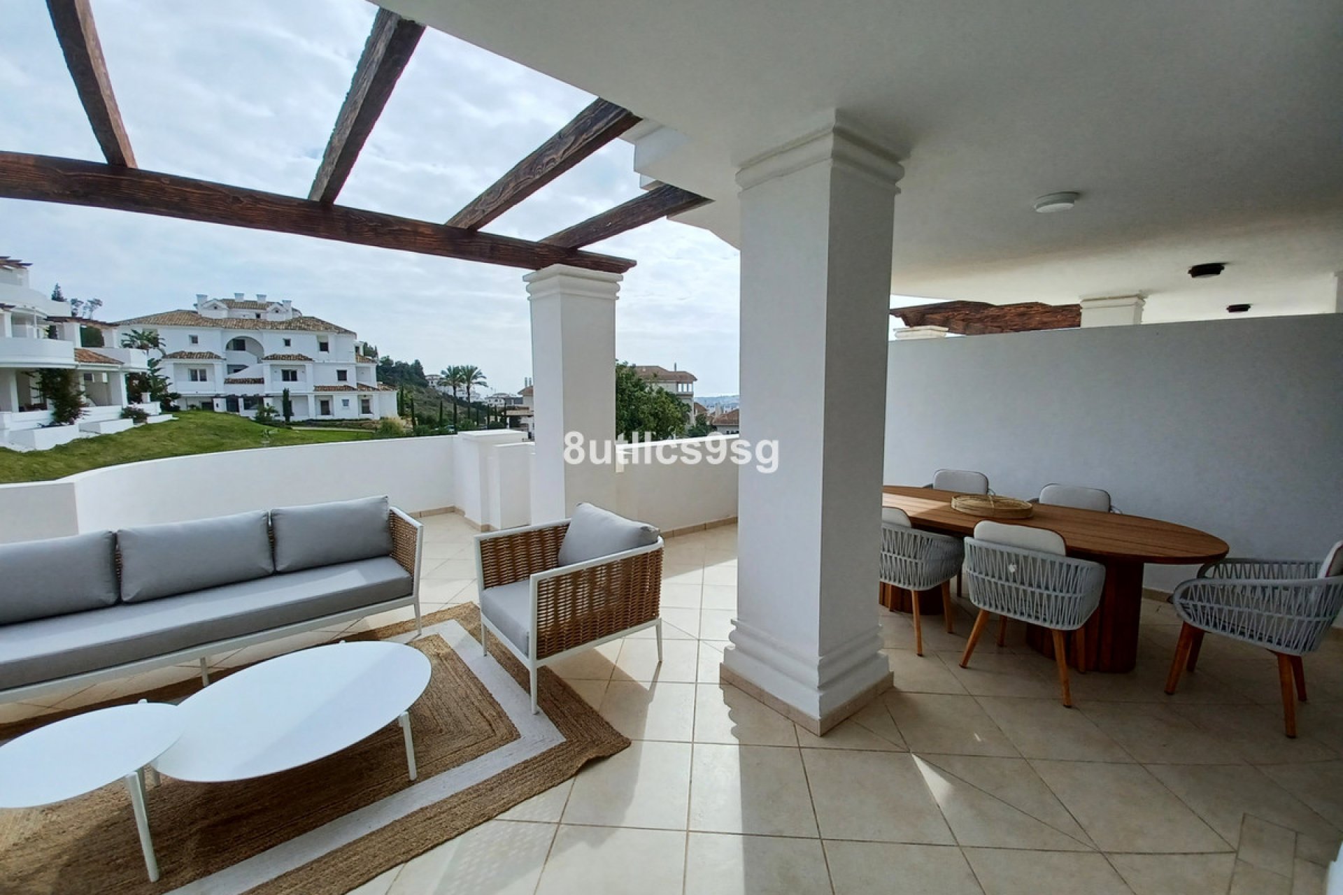 Resale - Apartment - Middle Floor Apartment - Marbella - Aloha