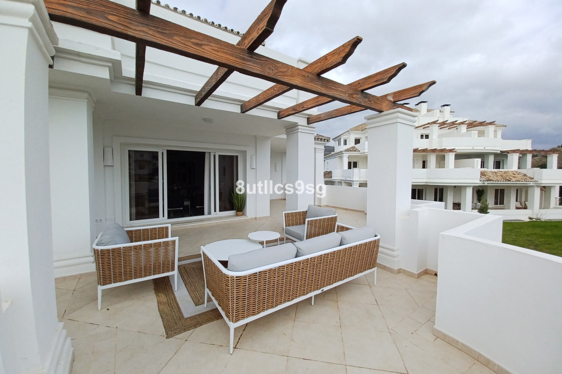 Resale - Apartment - Middle Floor Apartment - Marbella - Aloha