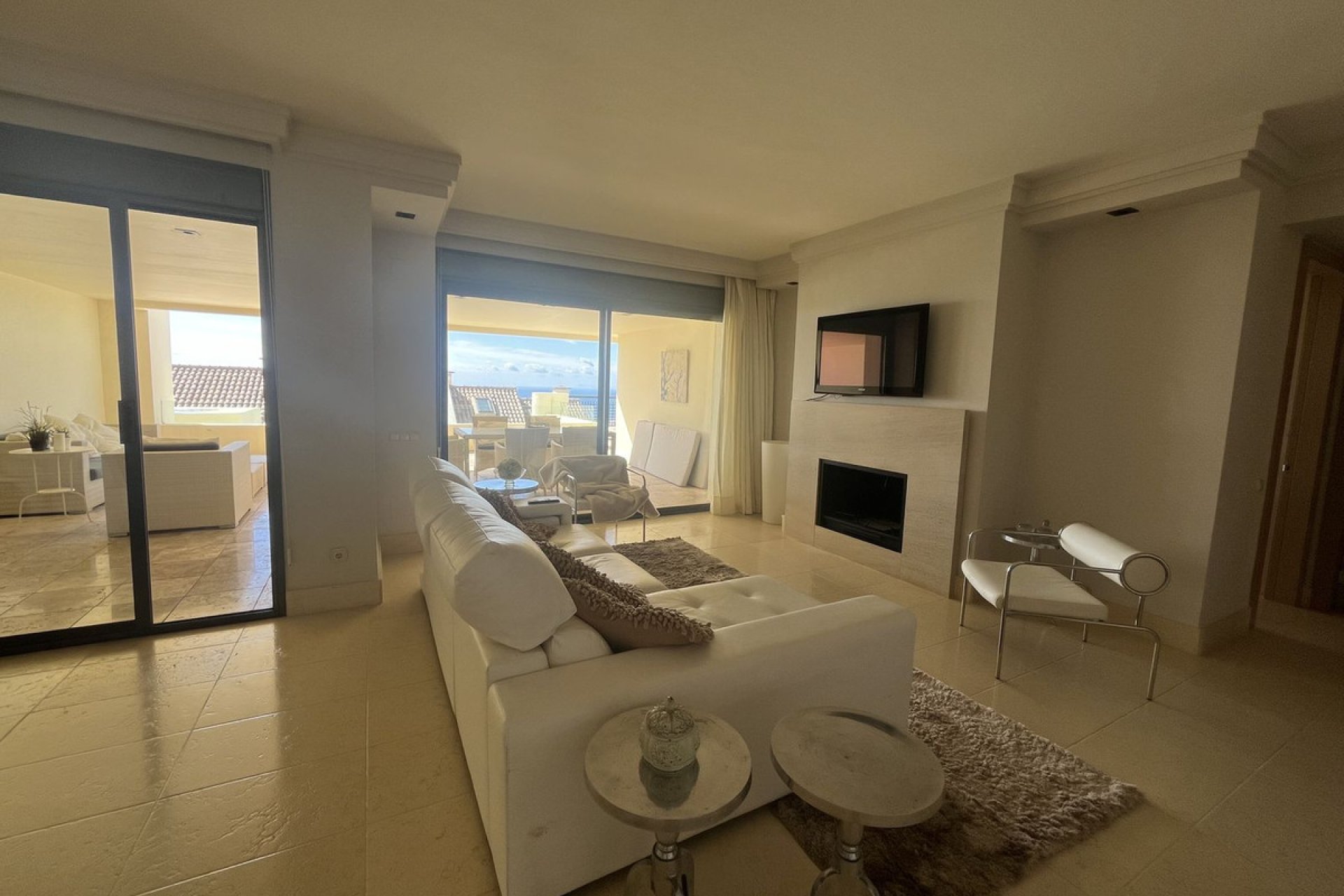 Resale - Apartment - Middle Floor Apartment - Marbella - Altos de los Monteros