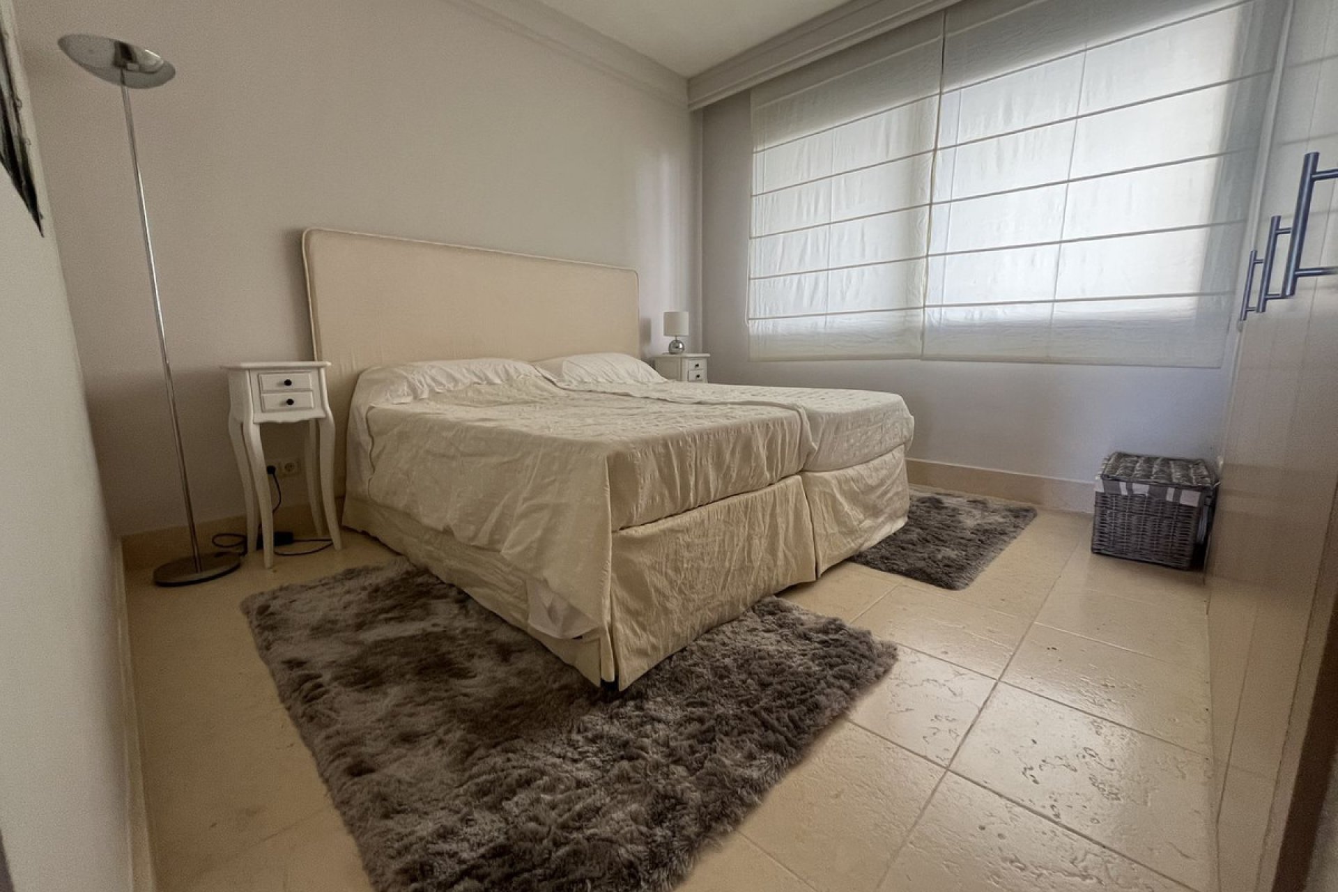 Resale - Apartment - Middle Floor Apartment - Marbella - Altos de los Monteros