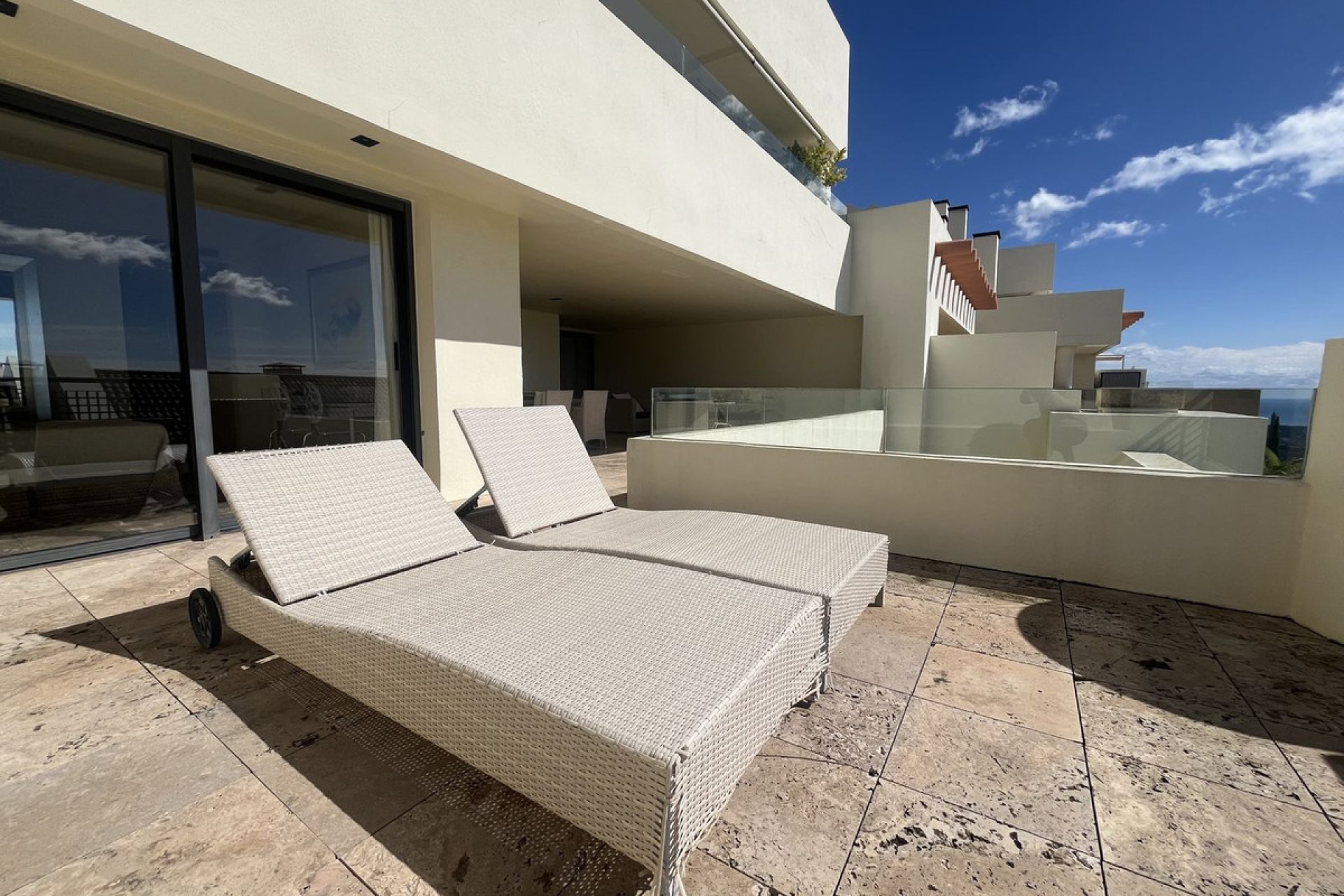 Resale - Apartment - Middle Floor Apartment - Marbella - Altos de los Monteros