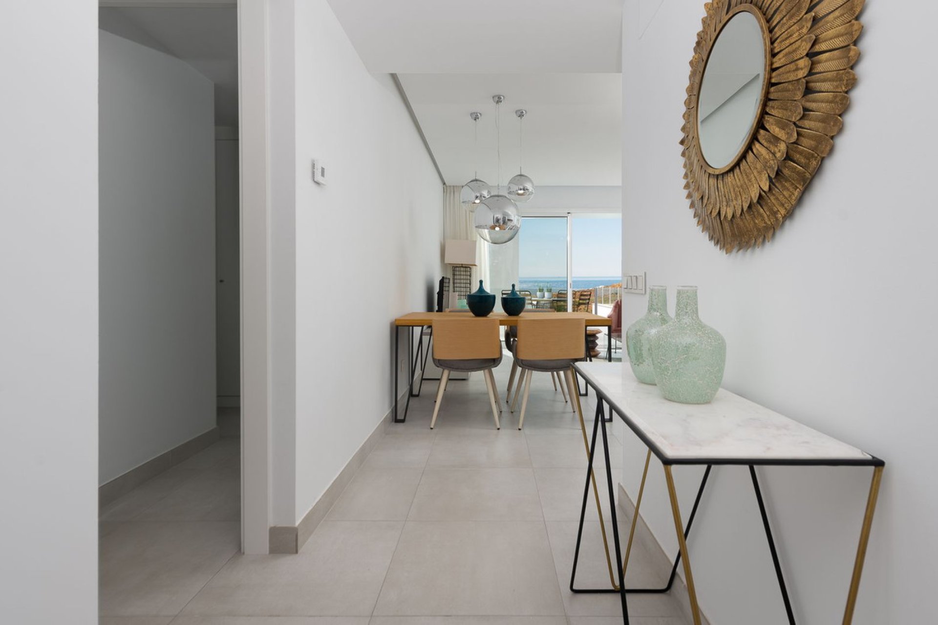 Resale - Apartment - Middle Floor Apartment - Marbella - Altos de los Monteros