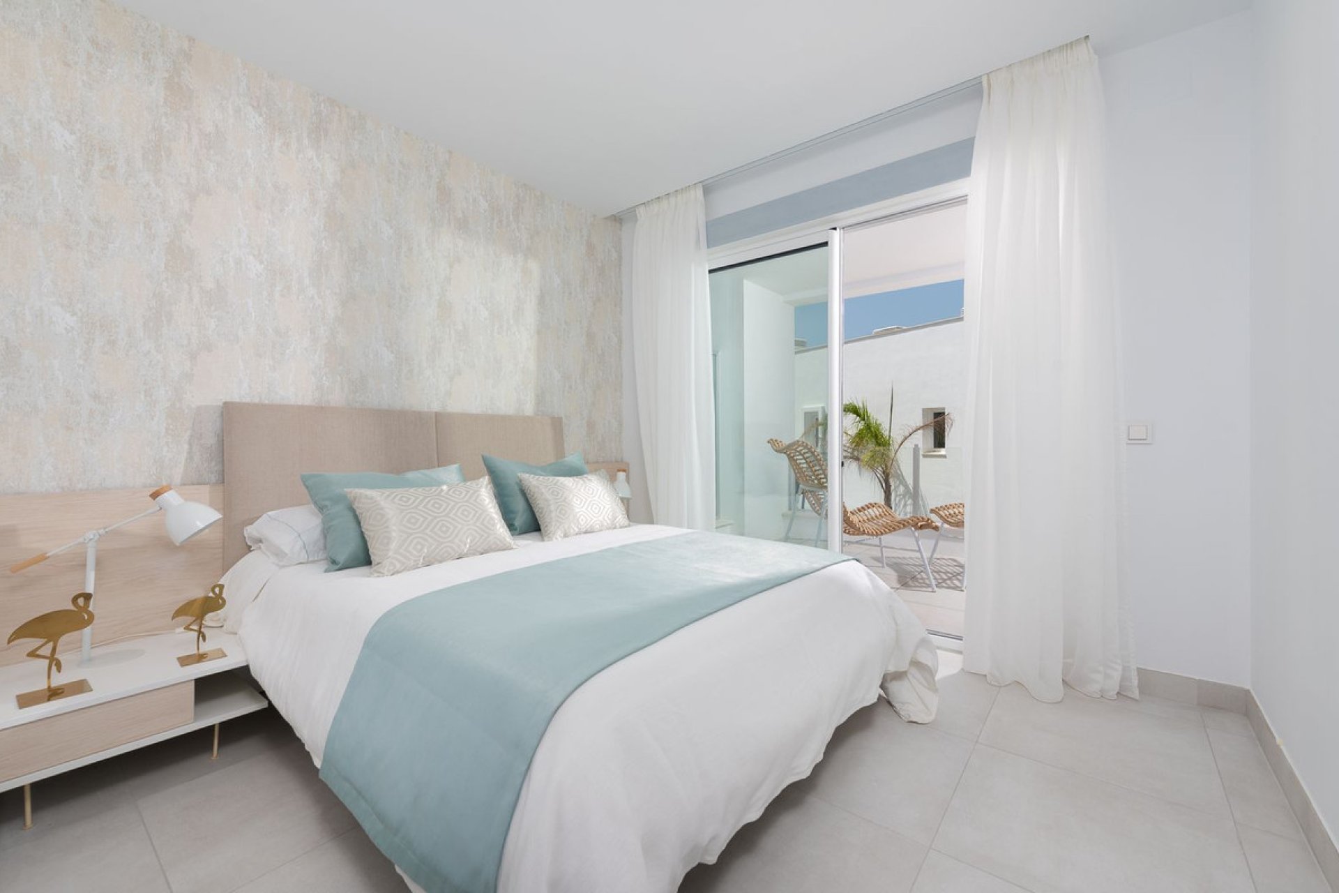 Resale - Apartment - Middle Floor Apartment - Marbella - Altos de los Monteros