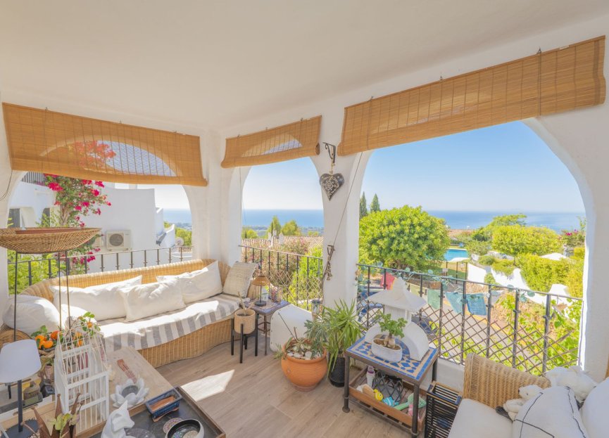 Resale - Apartment - Middle Floor Apartment - Marbella - Altos de los Monteros