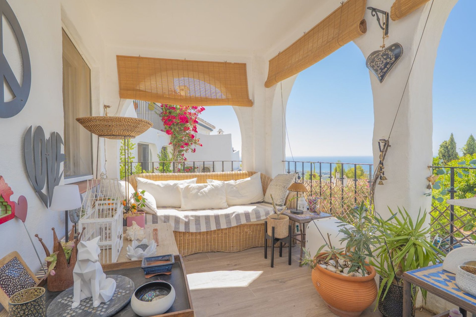 Resale - Apartment - Middle Floor Apartment - Marbella - Altos de los Monteros