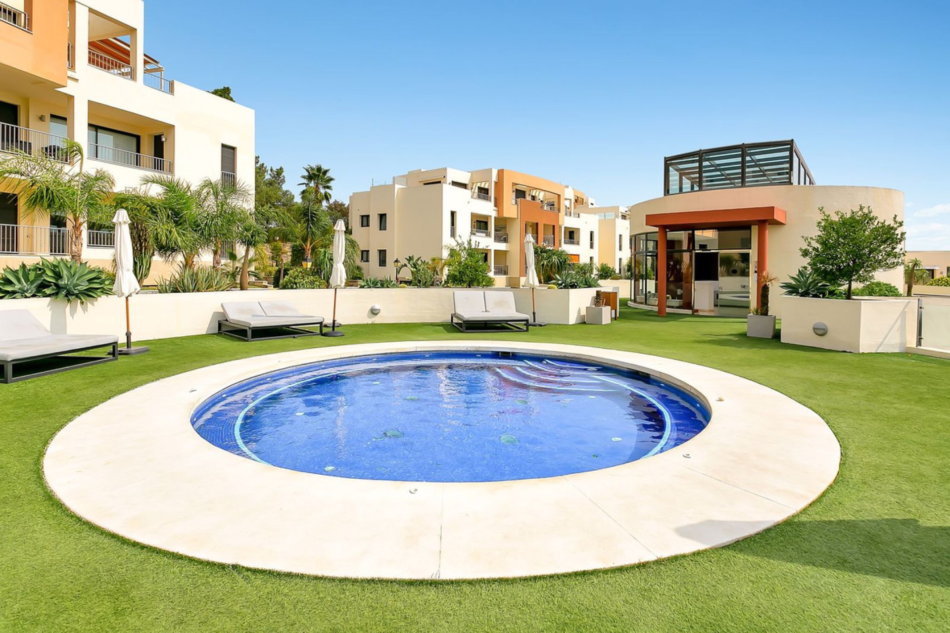 Resale - Apartment - Middle Floor Apartment - Marbella - Altos de los Monteros