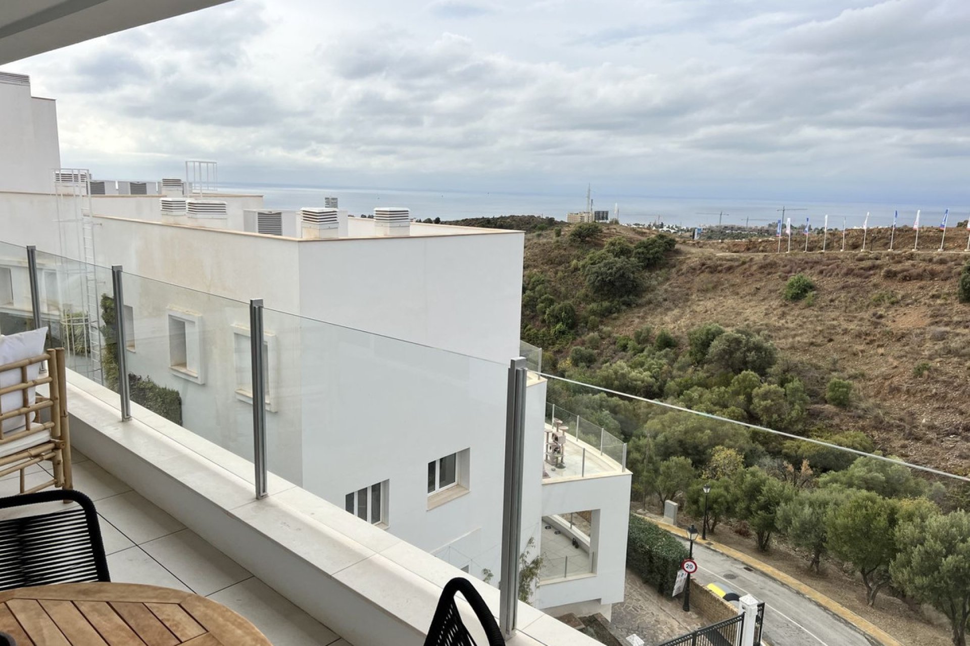 Resale - Apartment - Middle Floor Apartment - Marbella - Altos de los Monteros