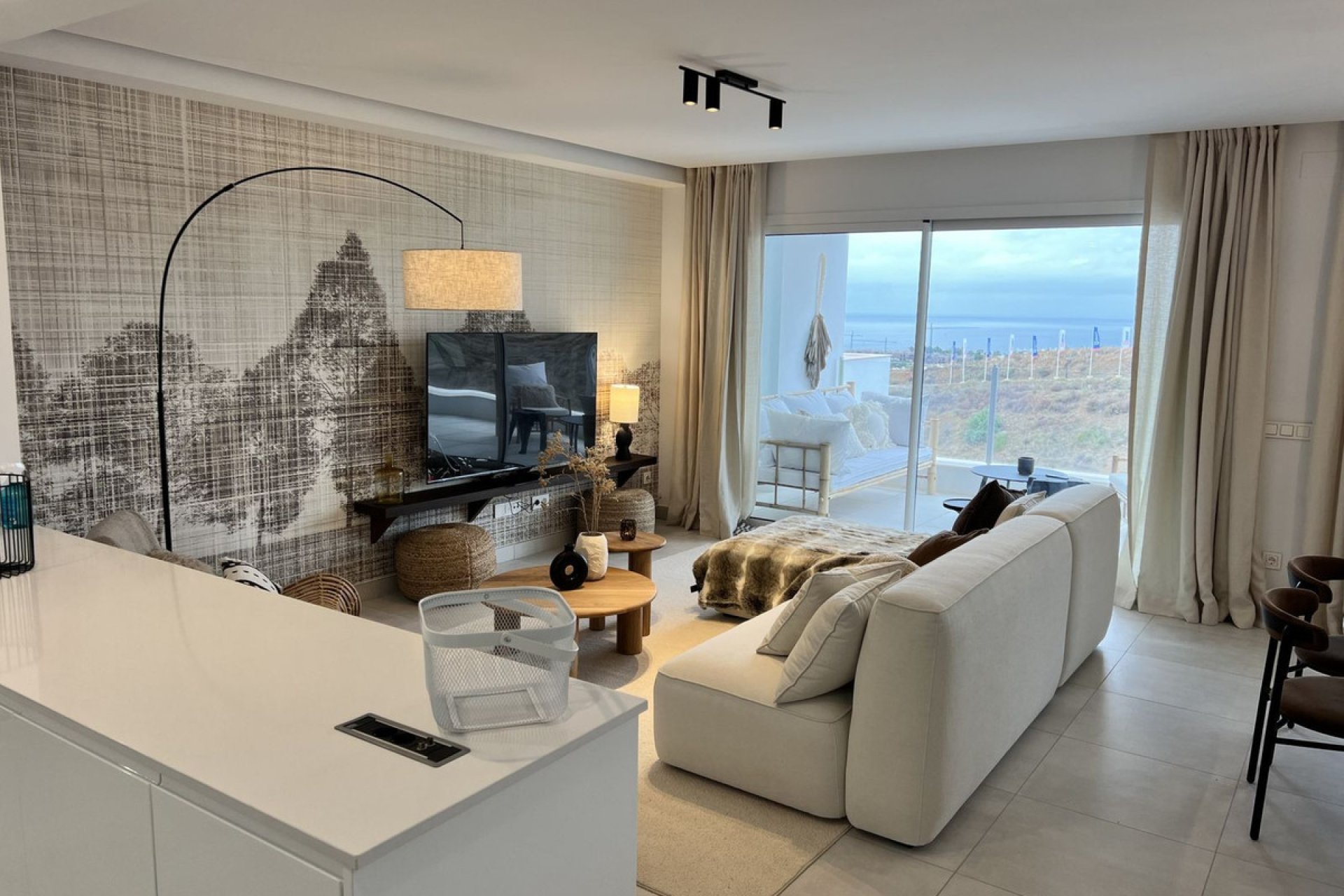 Resale - Apartment - Middle Floor Apartment - Marbella - Altos de los Monteros